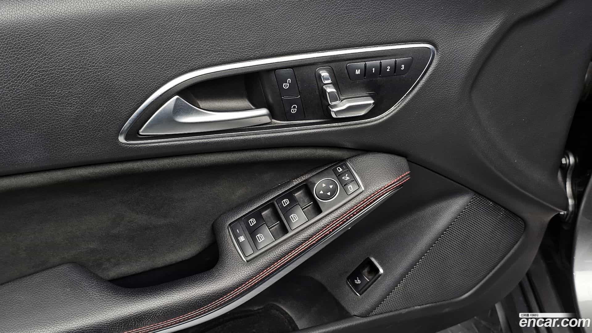 CLA-Class Mercedes-Benz 2017.7-OPTION-022