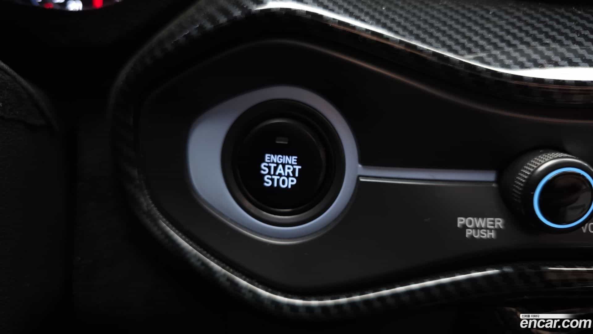 Veloster Hyundai 2018.7-OPTION-022