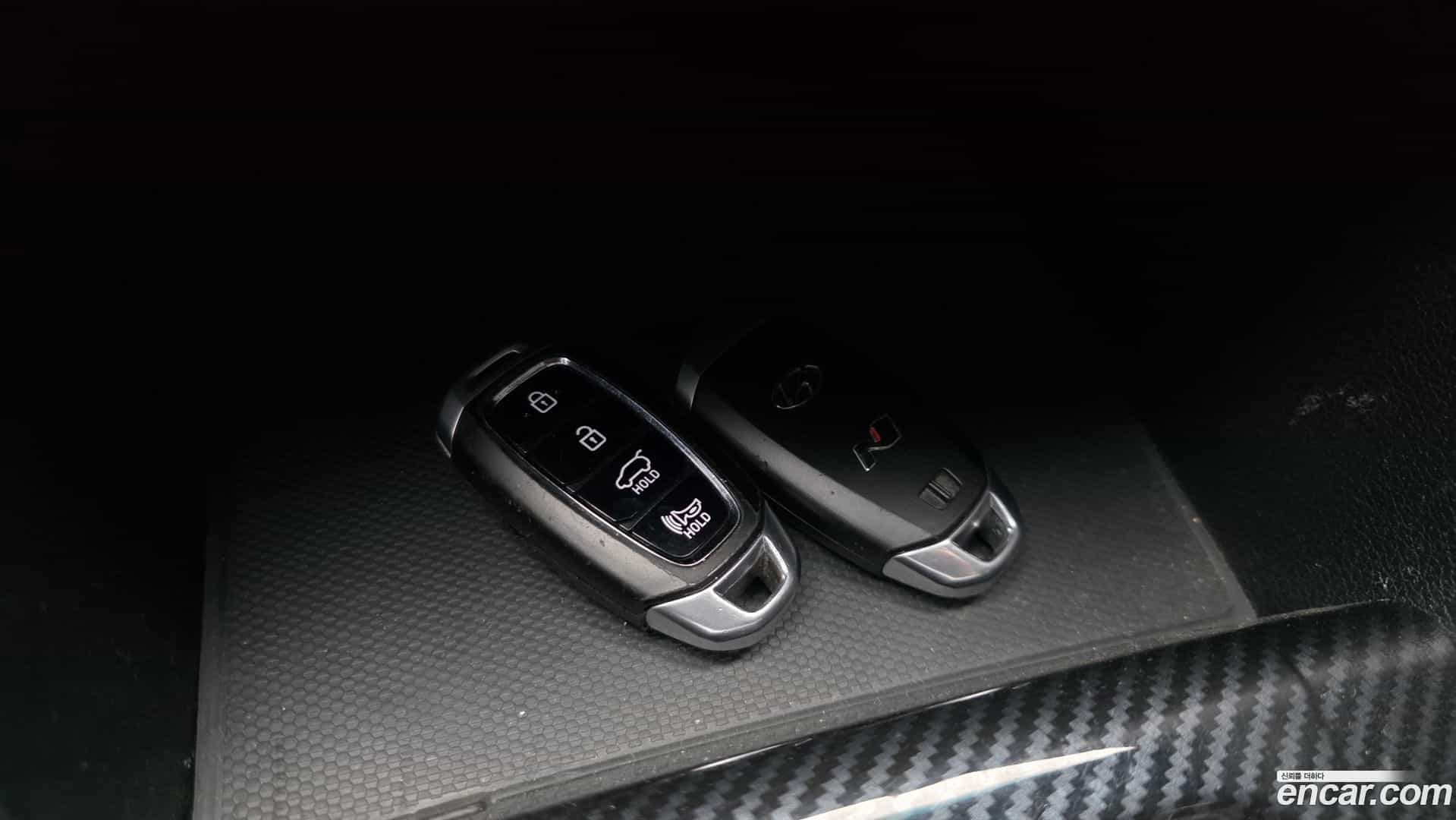 Veloster Hyundai 2018.7-OPTION-023