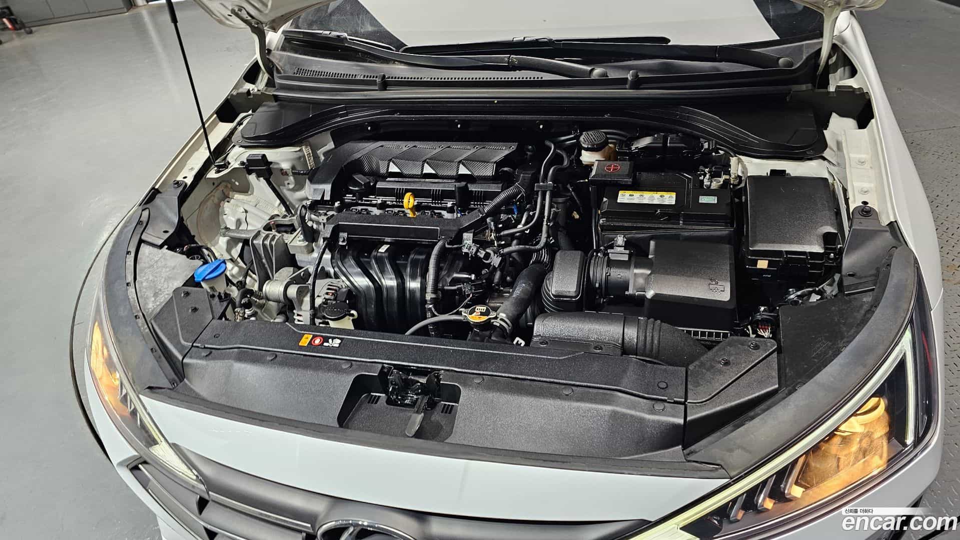 AVANTE Hyundai 2019.5-OUTER-006