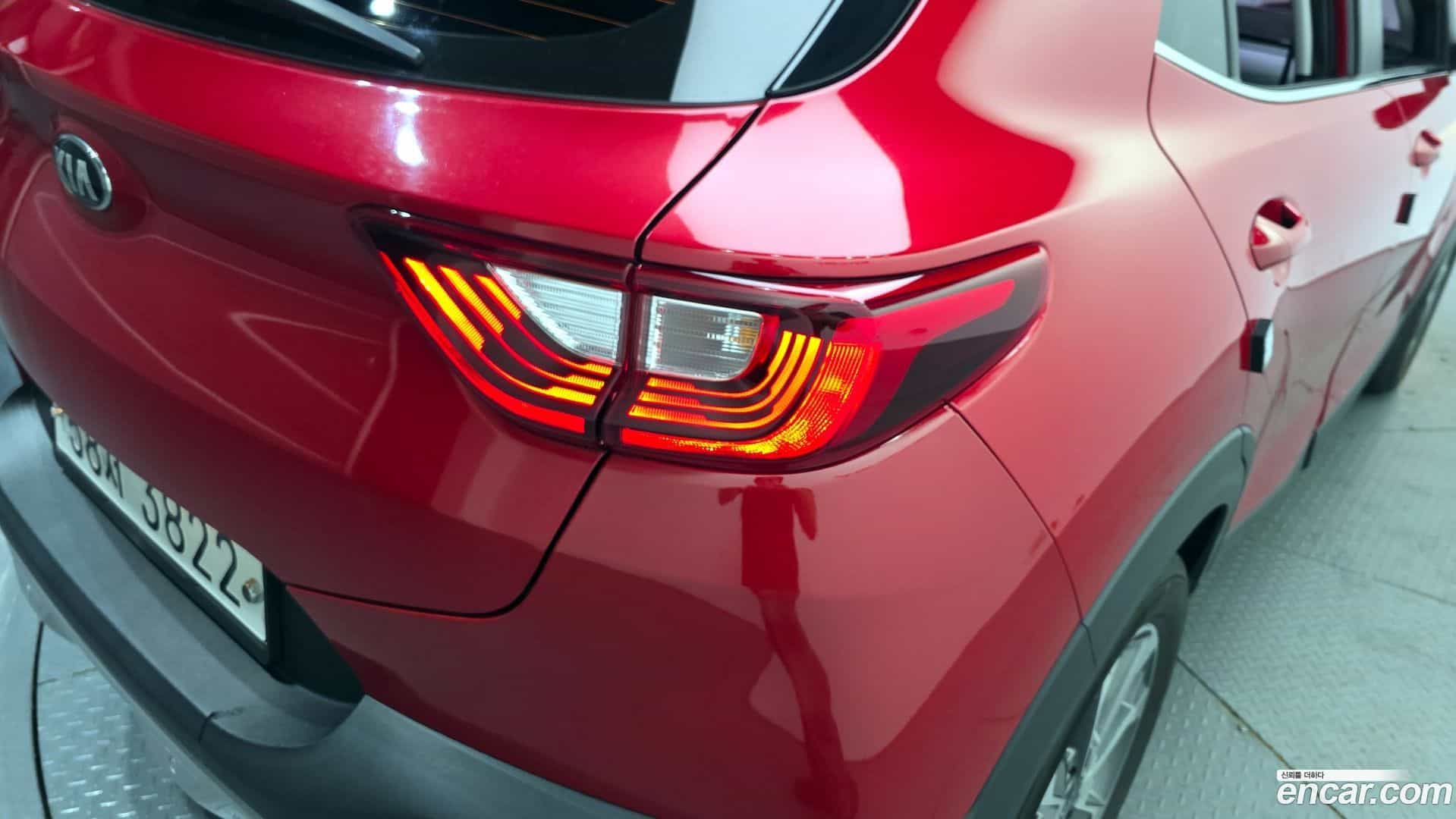 Stonic Kia 2019.2-OUTER-033