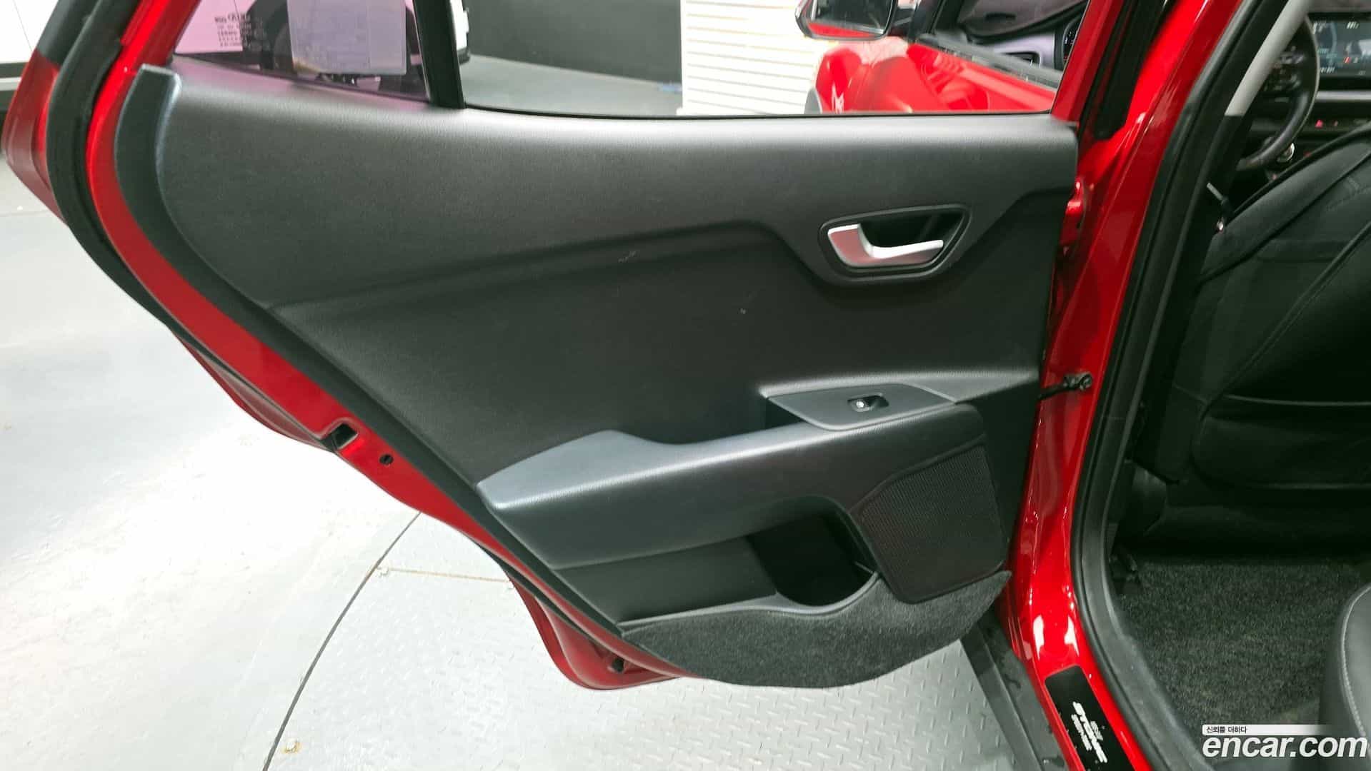 Stonic Kia 2019.2-INNER-035