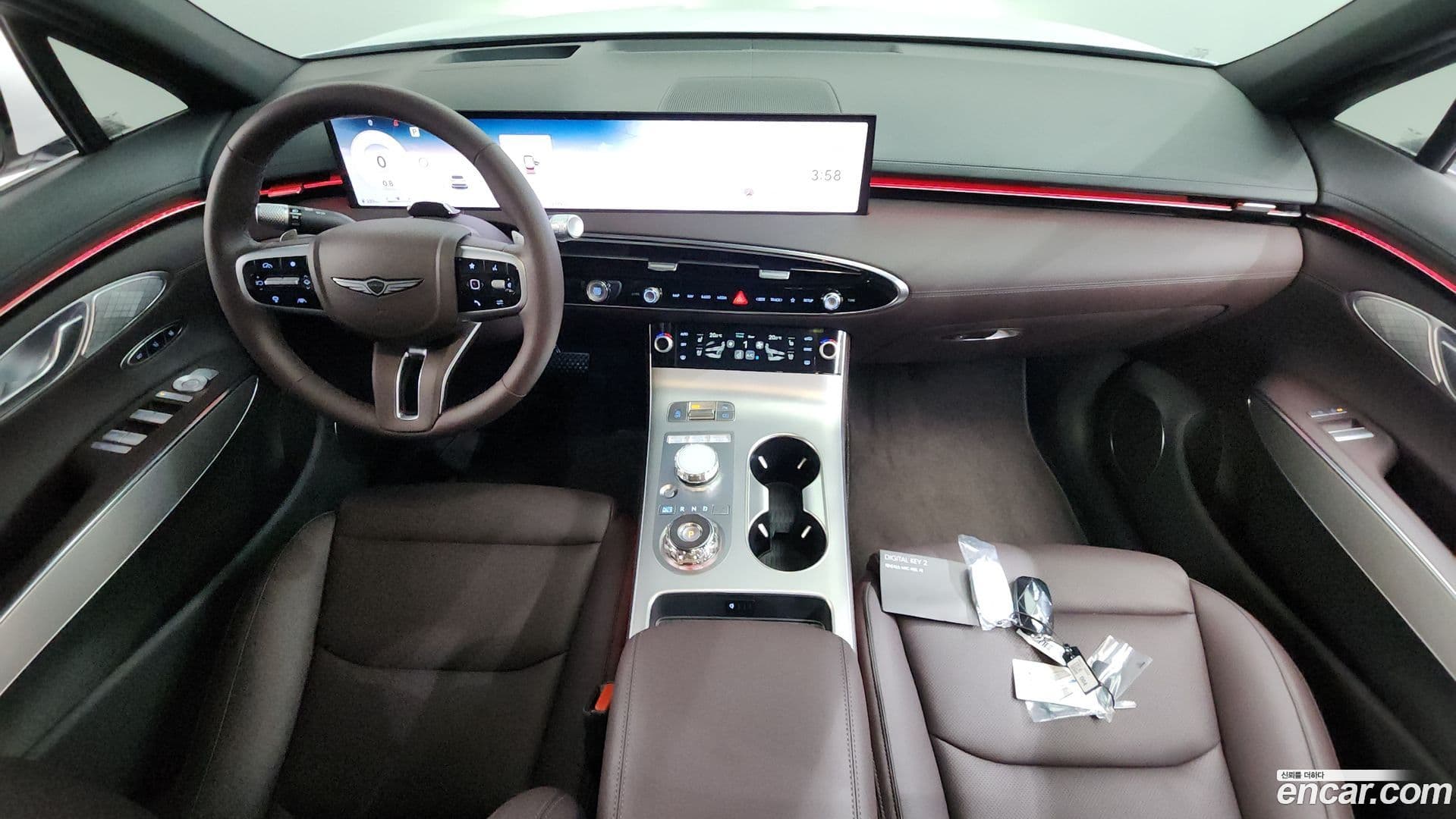 Main__Slider__Photo:GV70 Genesis 2025.6-6