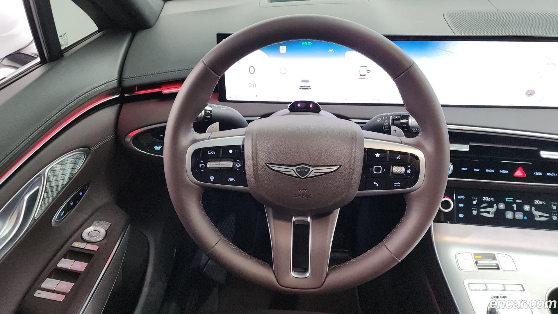 Main__Slider__Photo:GV70 Genesis 2025.6-13