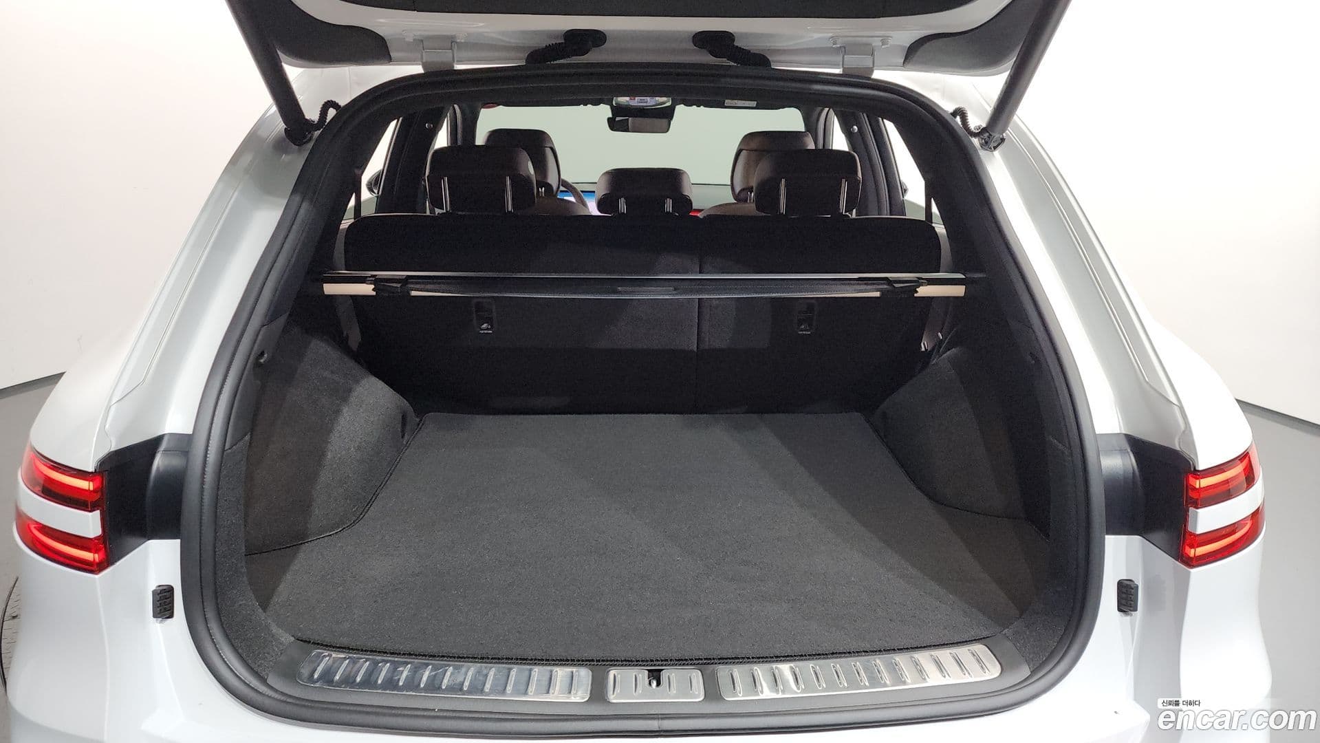 Main__Slider__Photo:GV70 Genesis 2025.6-18