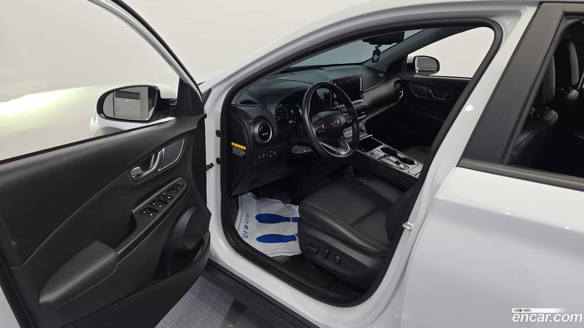 Kona Hyundai 2019.2-INNER-010