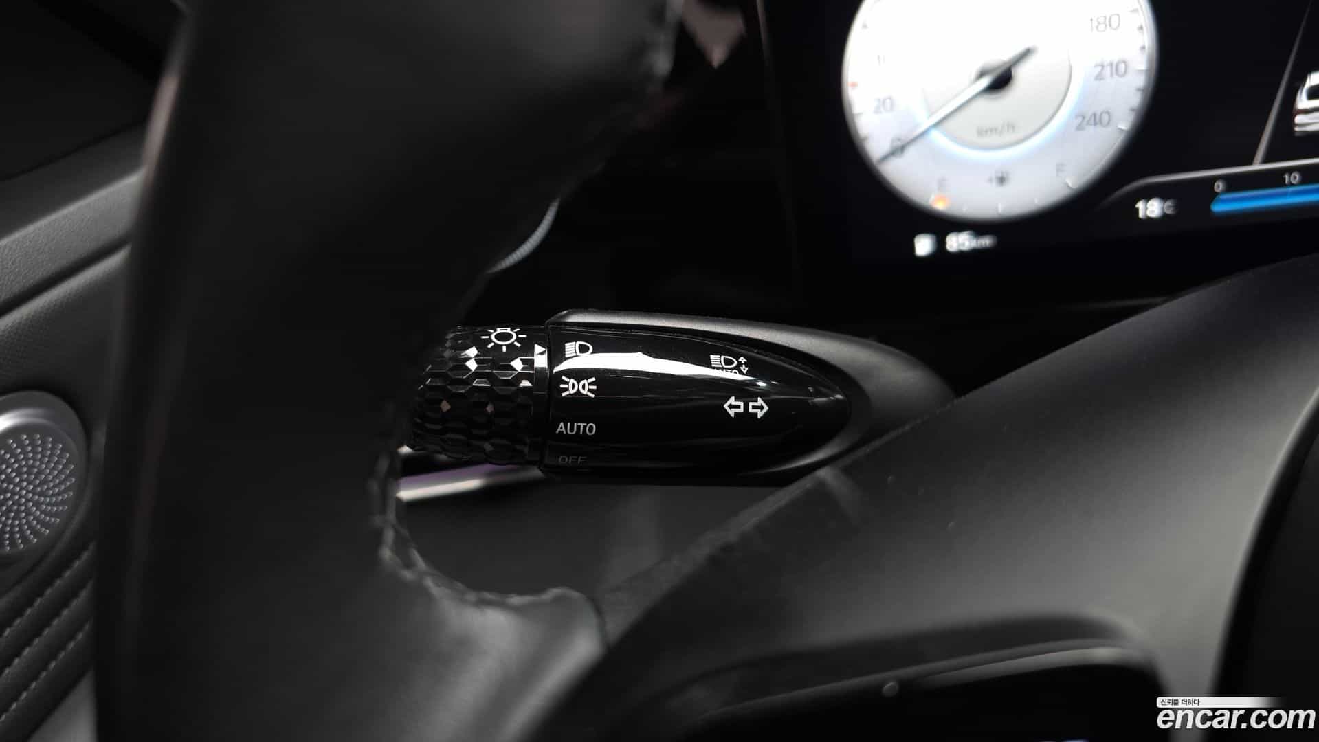 AVANTE Hyundai 2022.11-OPTION-021