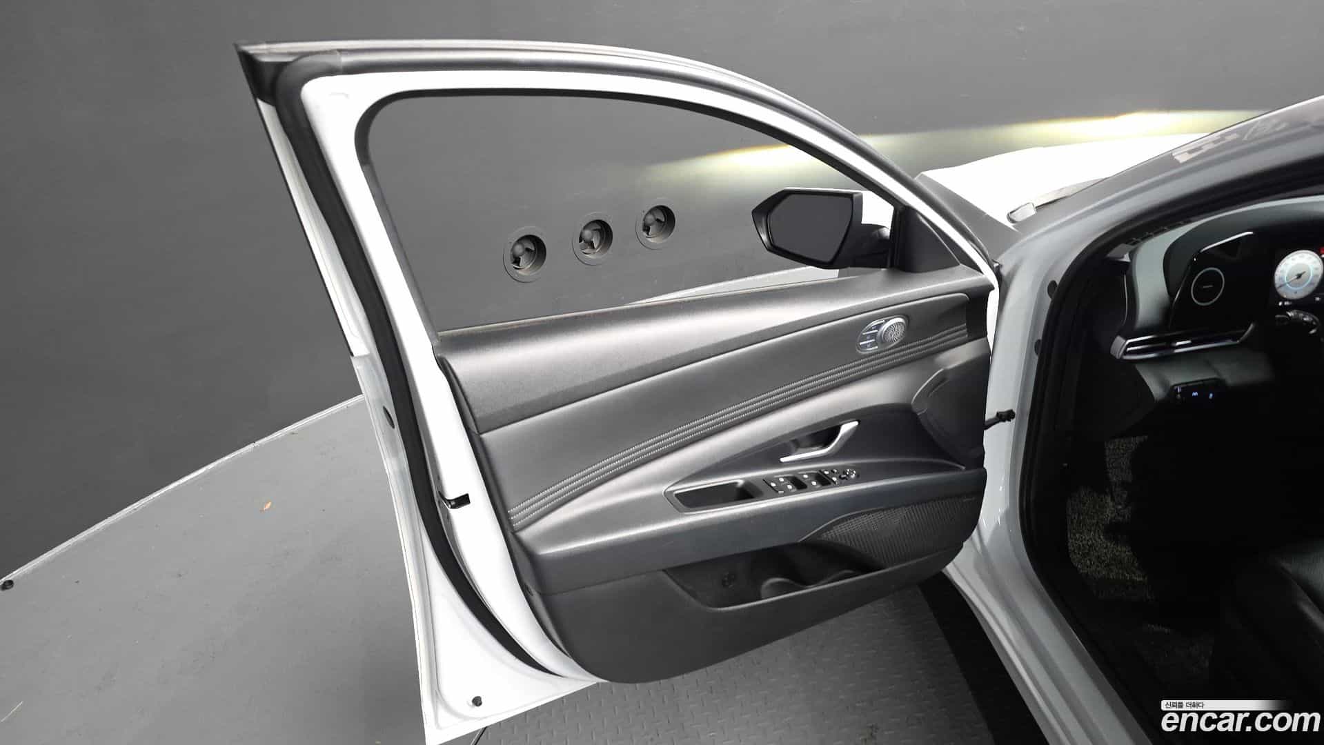 AVANTE Hyundai 2022.11-INNER-034