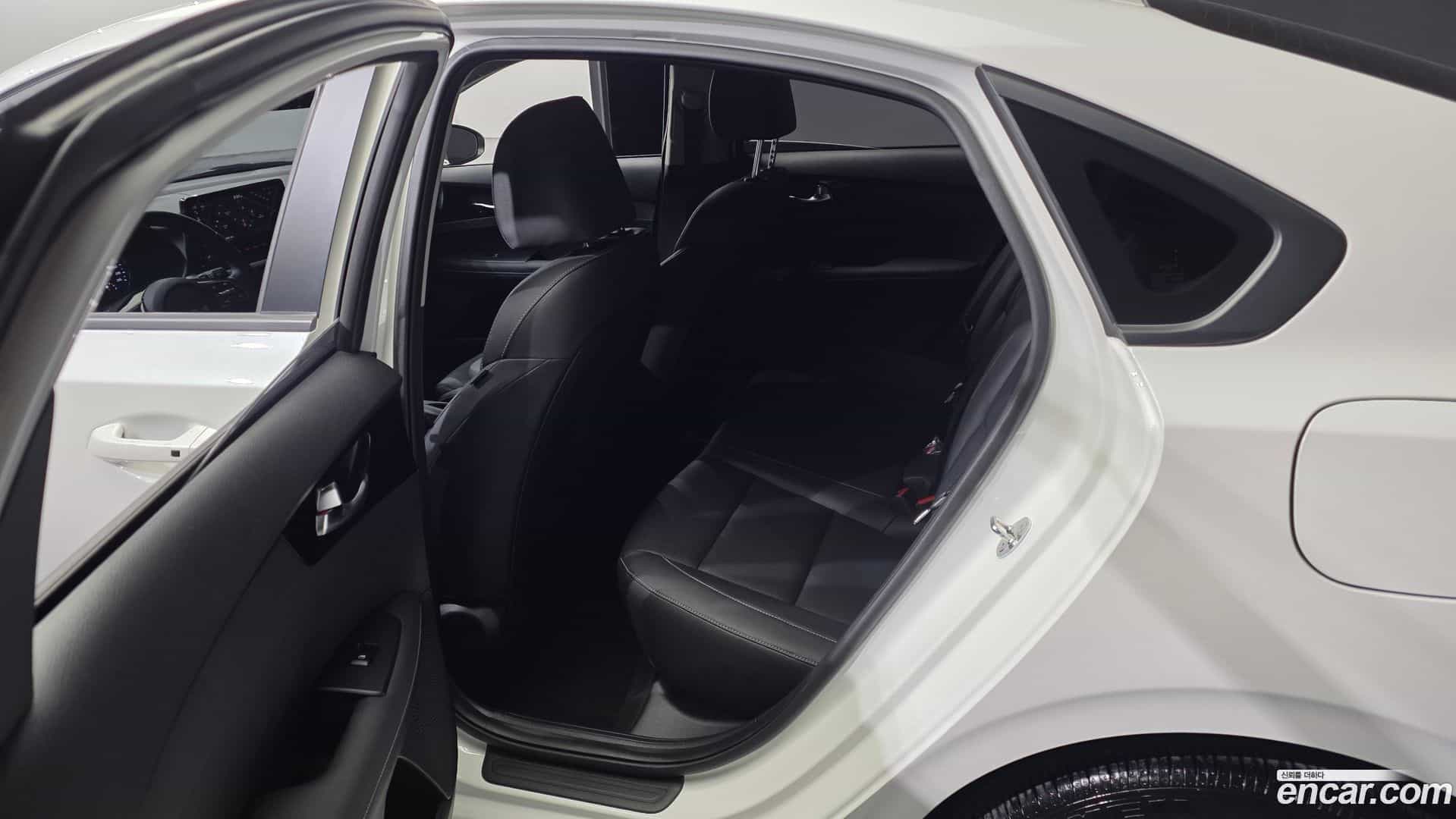K3 Kia 2024.0-OPTION-015