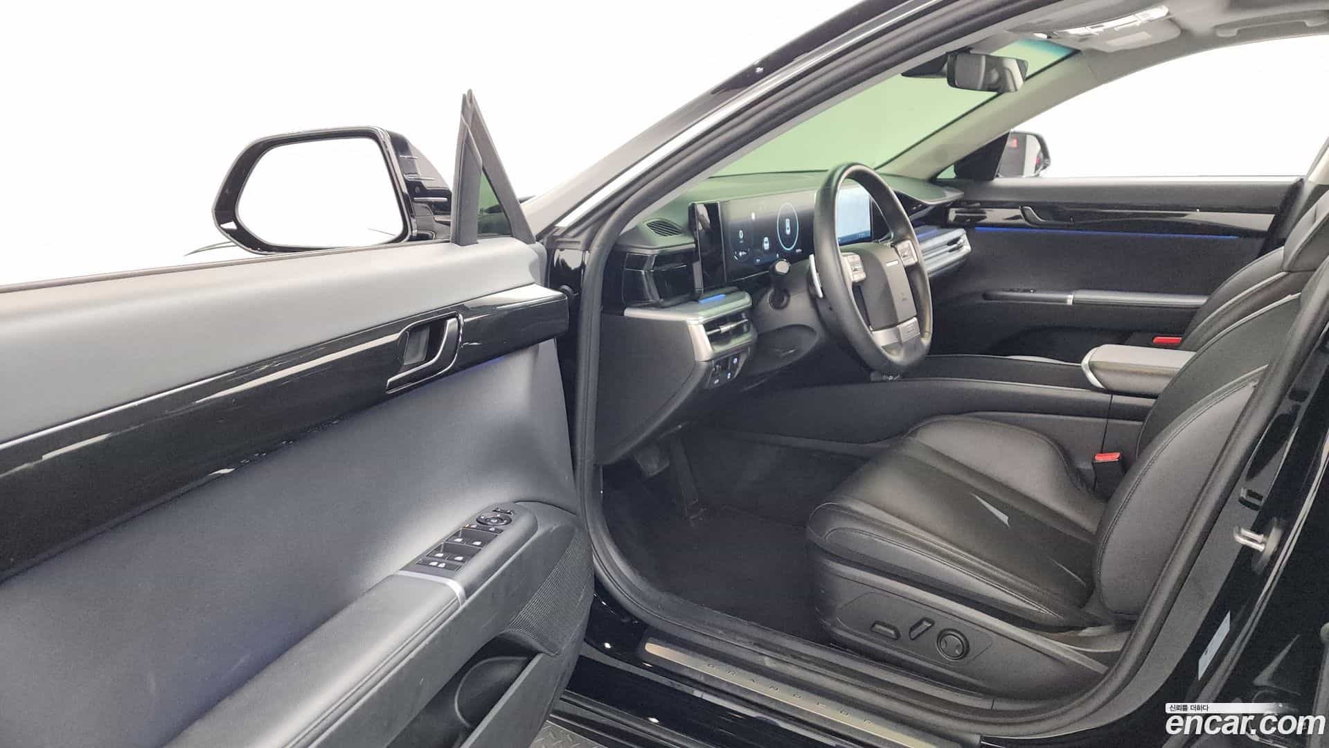 Grandeur Hyundai 2022.11-INNER-010