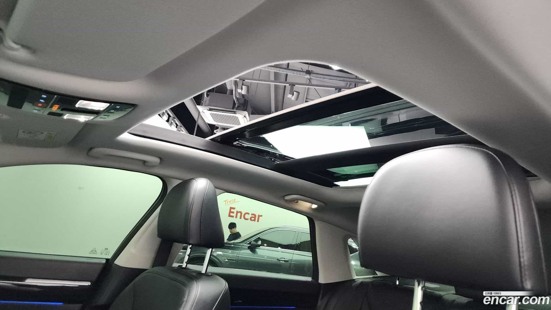 Grandeur Hyundai 2022.11-OPTION-022