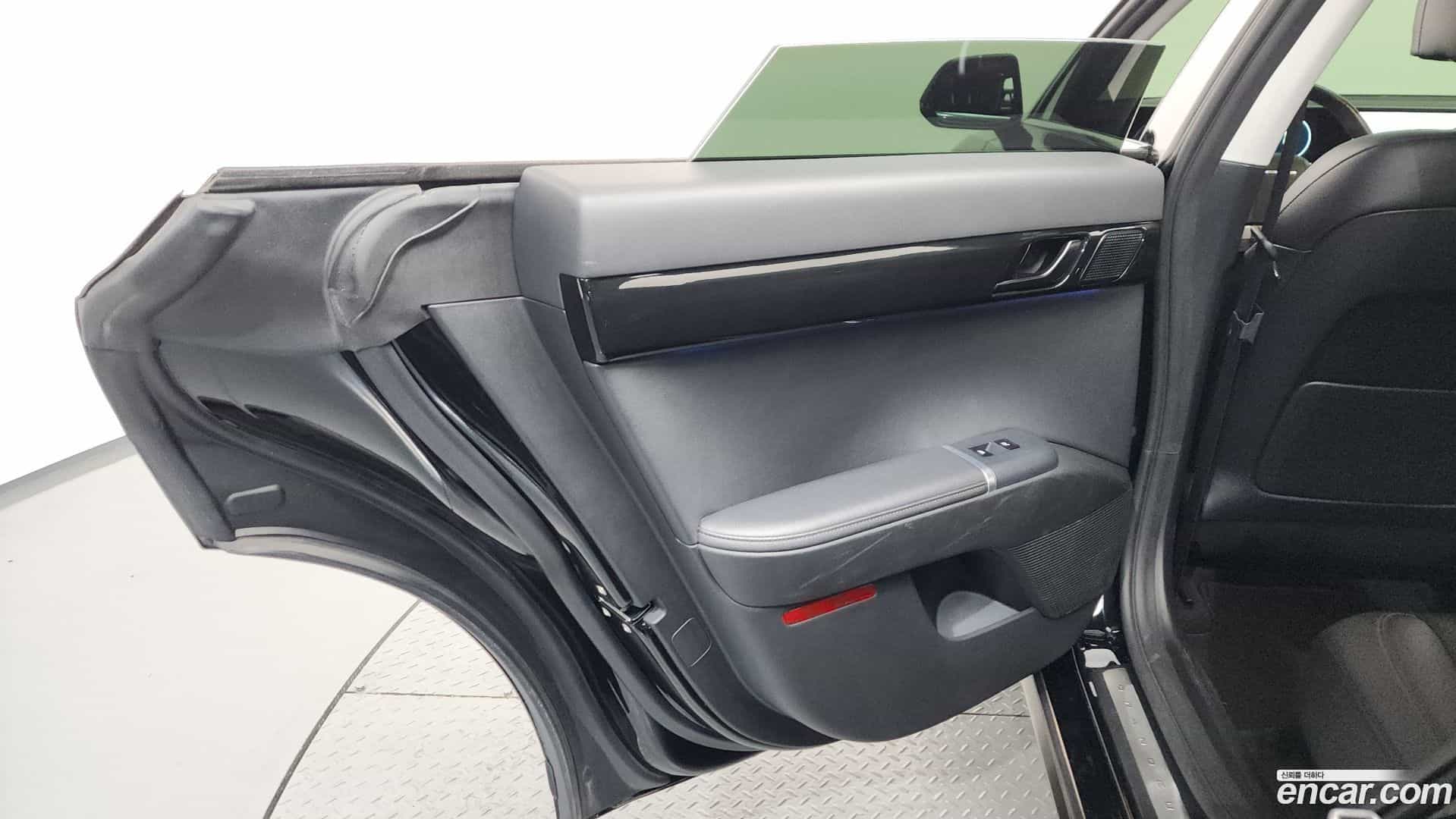Grandeur Hyundai 2022.11-INNER-035