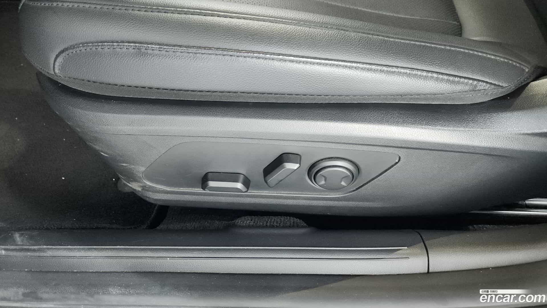 Grandeur Hyundai 2022.11-OPTION-044