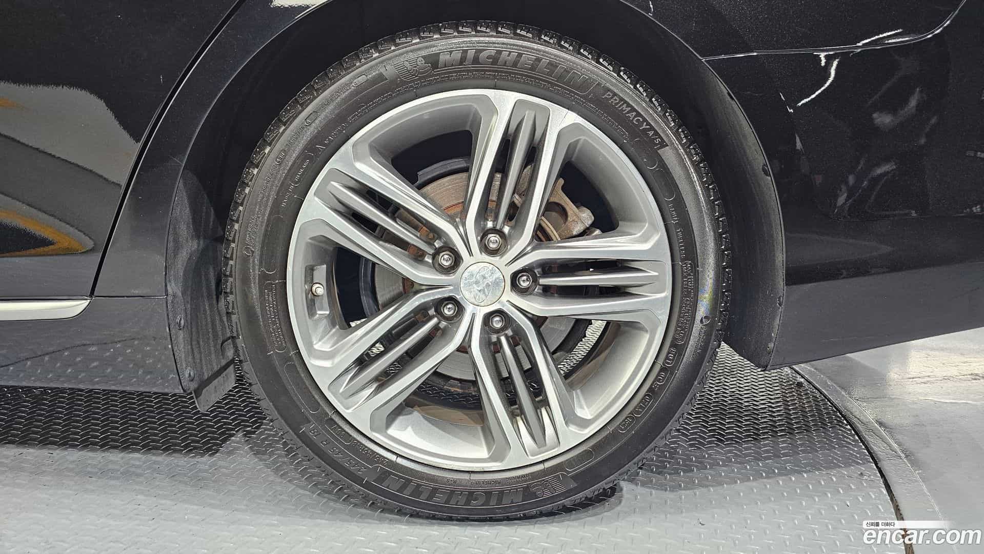 Grandeur Hyundai 2017.7-OUTER-031