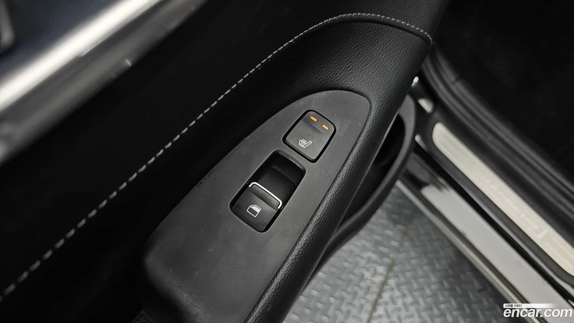 Grandeur Hyundai 2017.7-OPTION-042