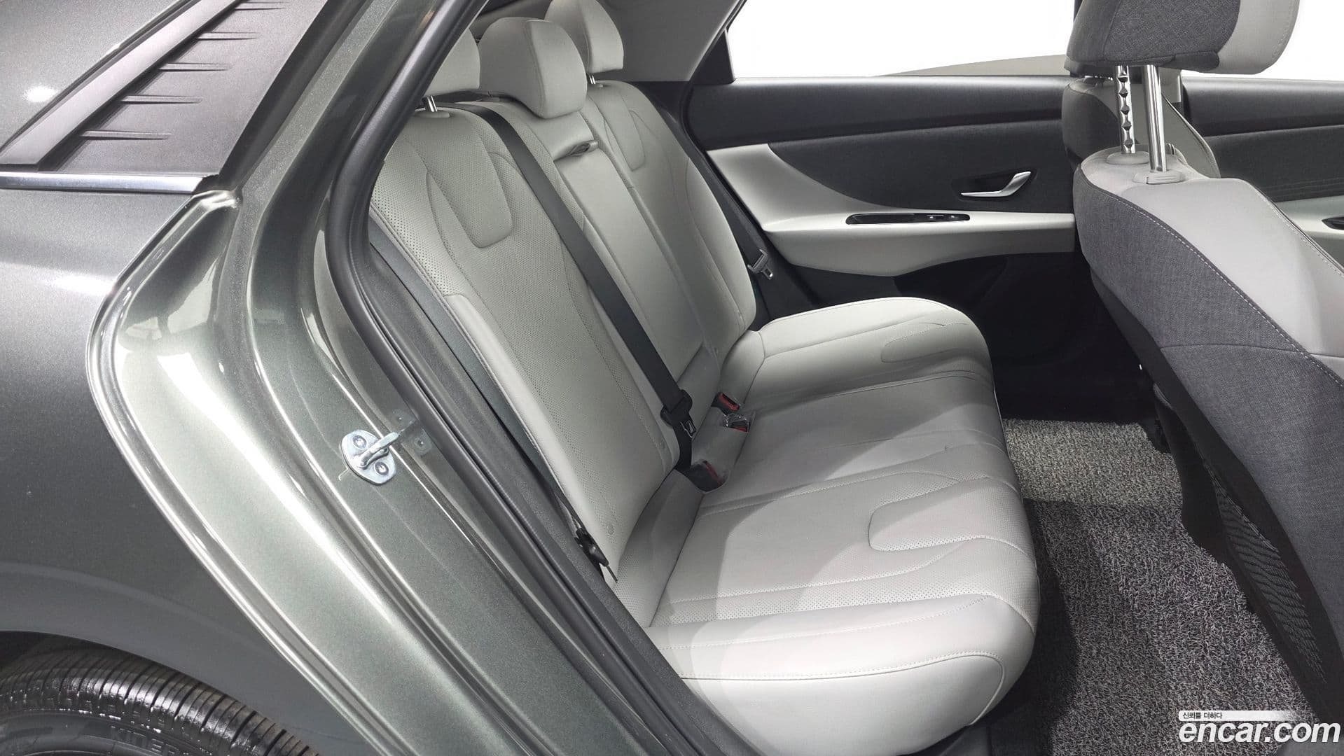 Main__Slider__Photo:AVANTE Hyundai 2022.11-10