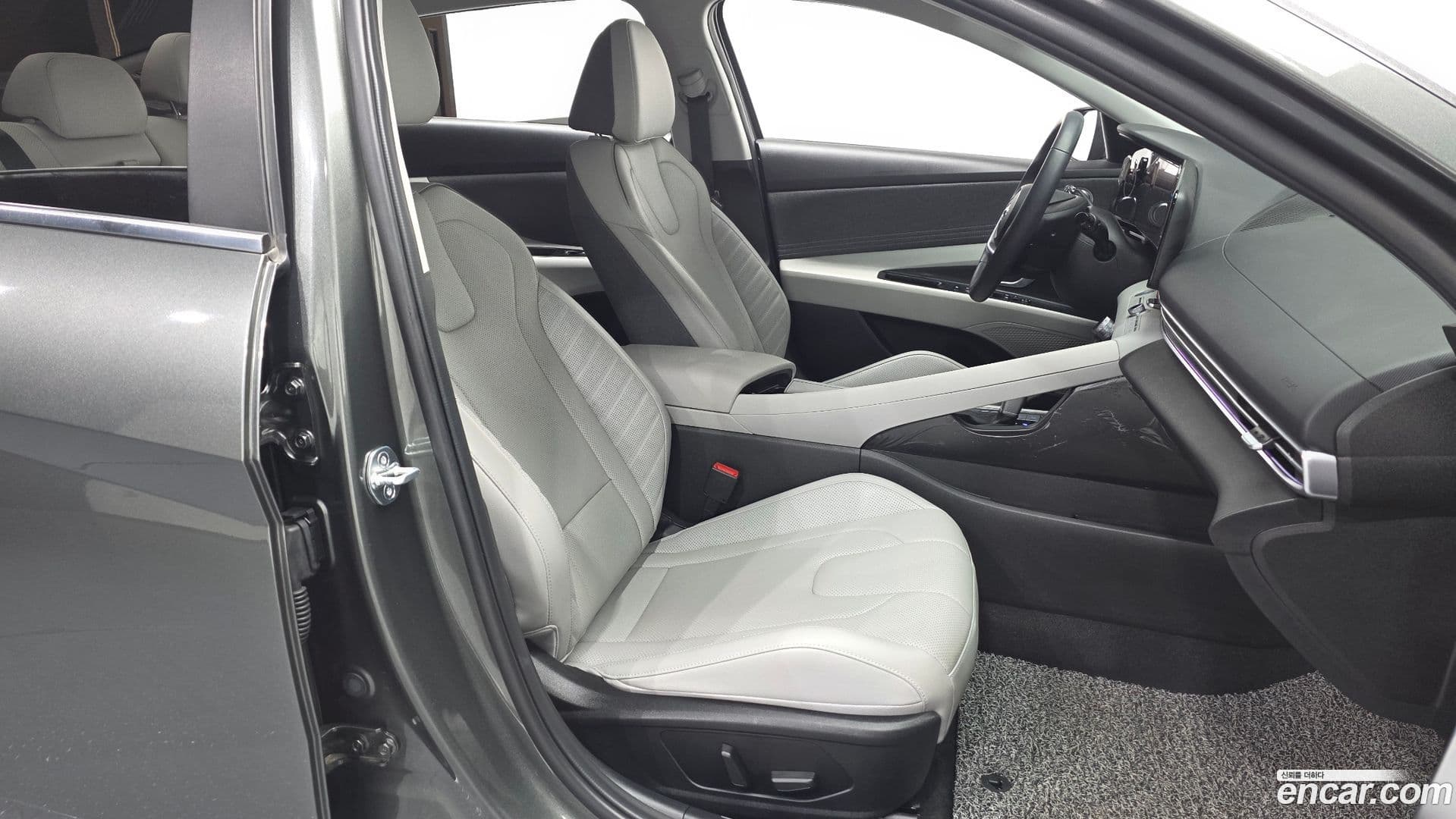 Main__Slider__Photo:AVANTE Hyundai 2022.11-11