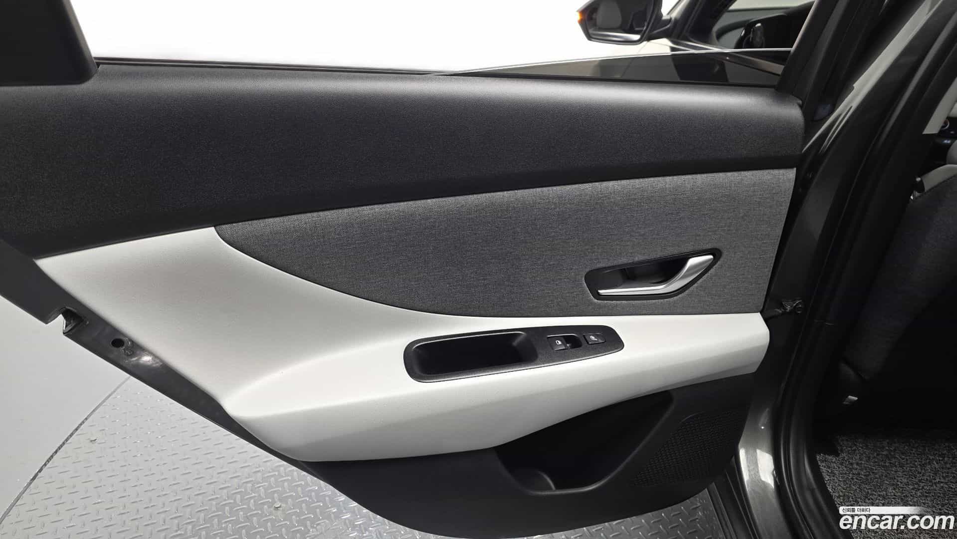 AVANTE Hyundai 2022.11-INNER-035