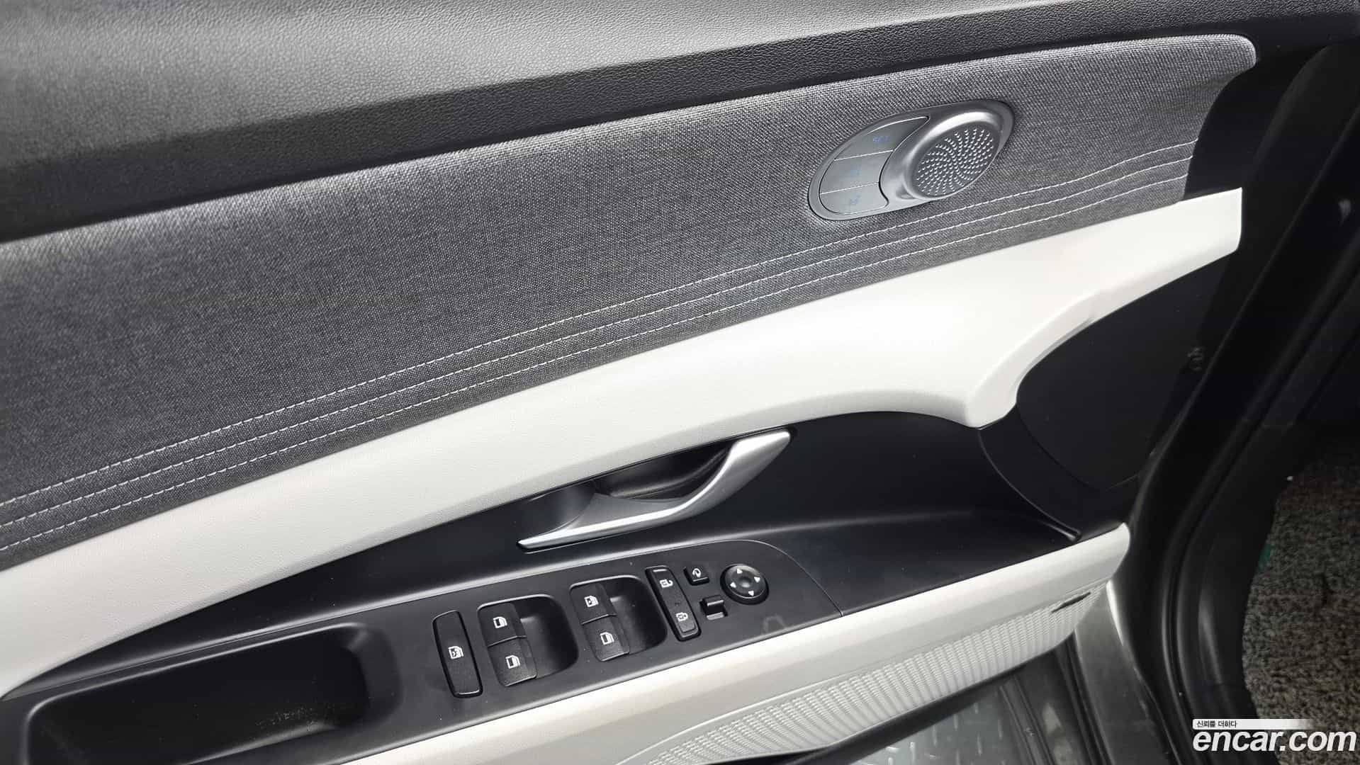 AVANTE Hyundai 2022.11-OPTION-044