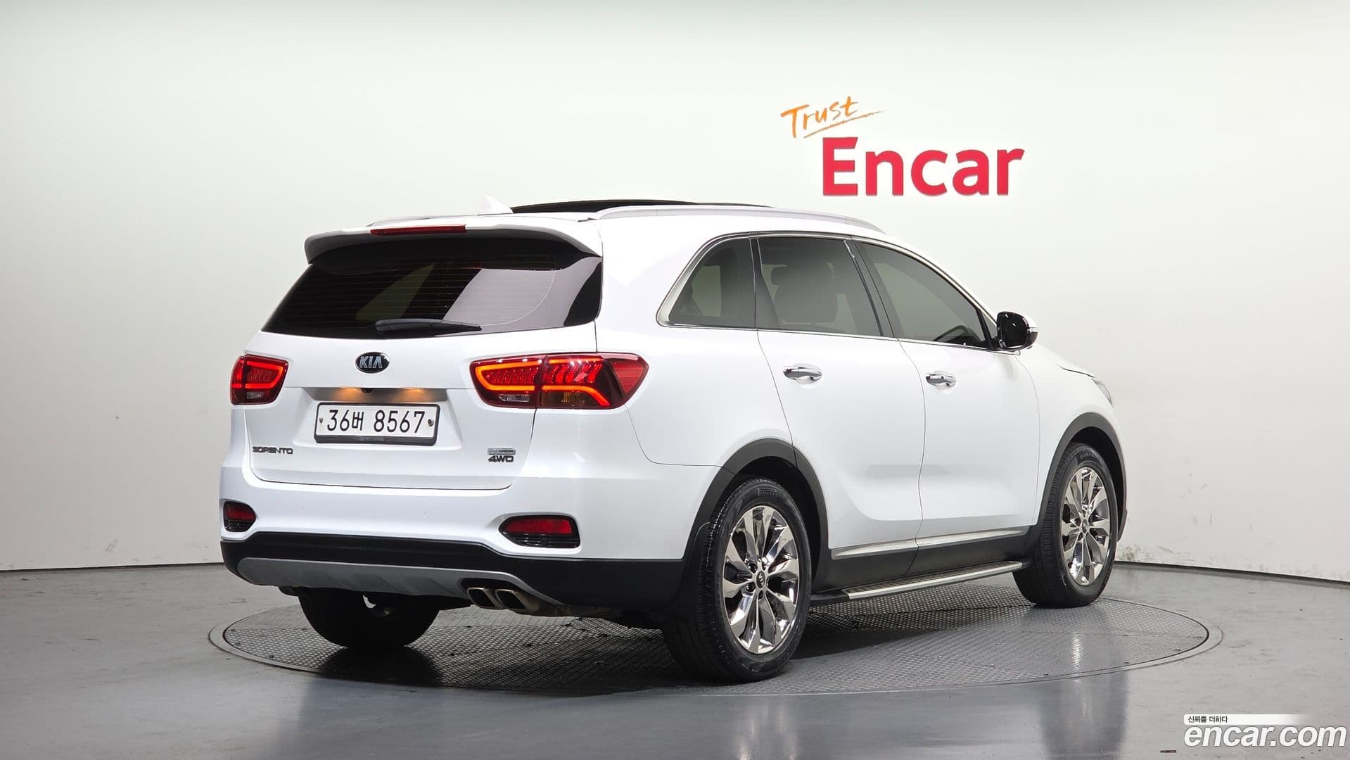 Main__Slider__Photo:Sorento Kia 2017.9-1
