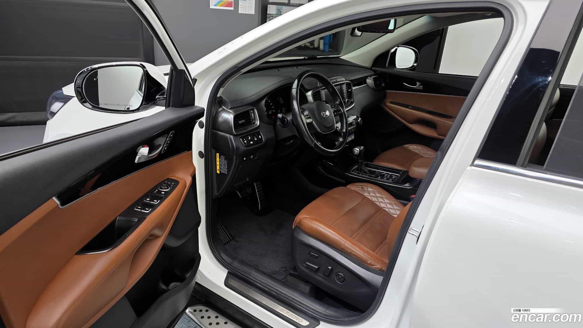 Sorento Kia 2017.9-INNER-010