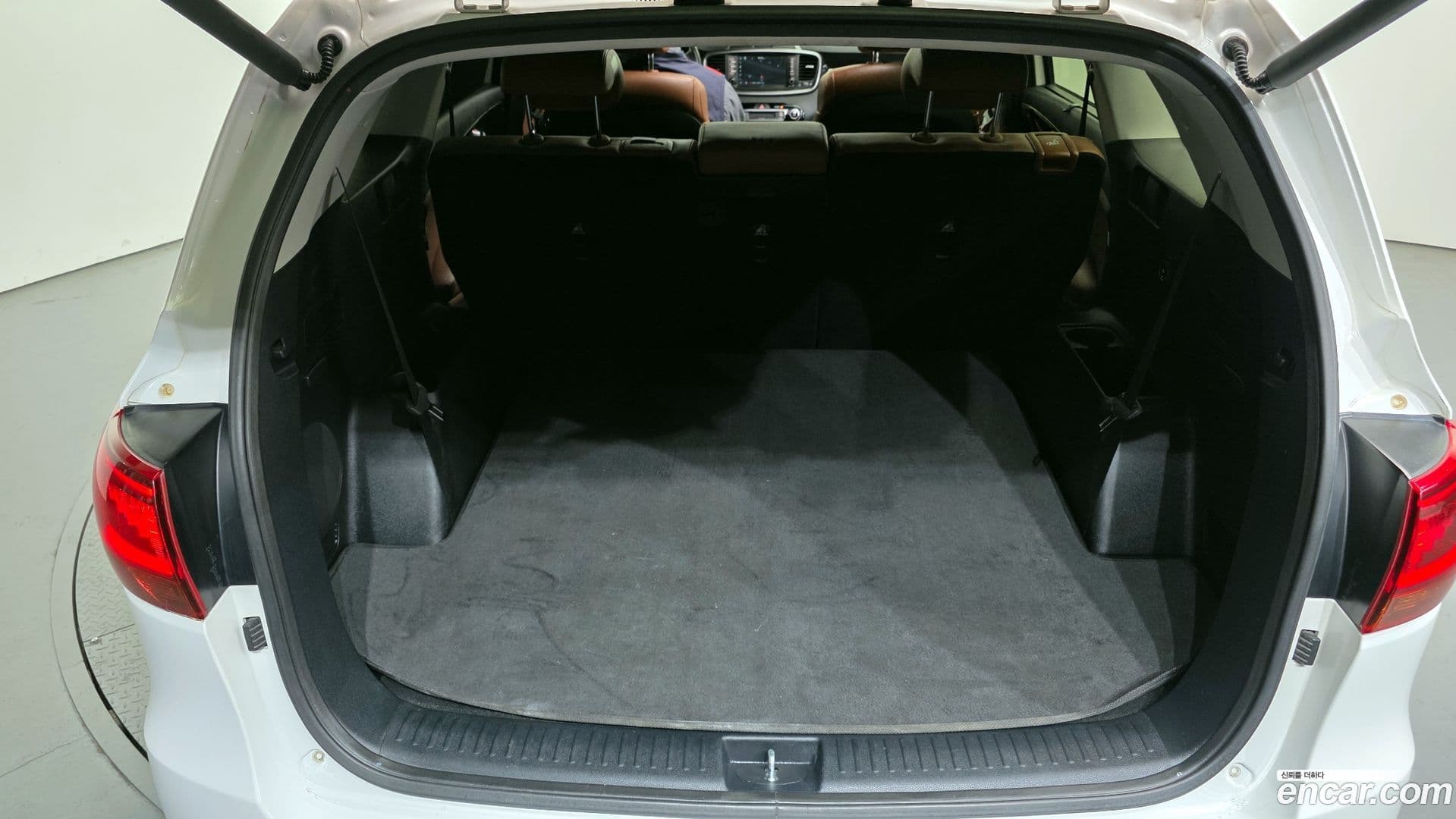 Main__Slider__Photo:Sorento Kia 2017.9-30