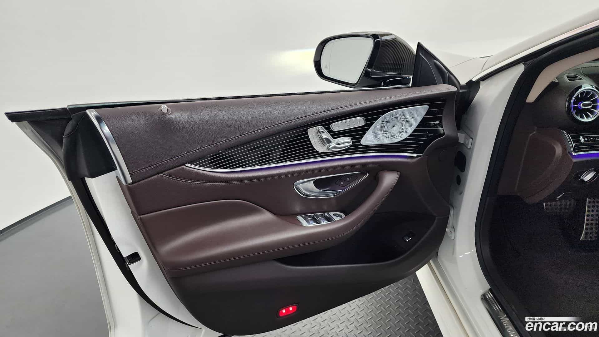 CLS-Class Mercedes-Benz 2019.8-INNER-034