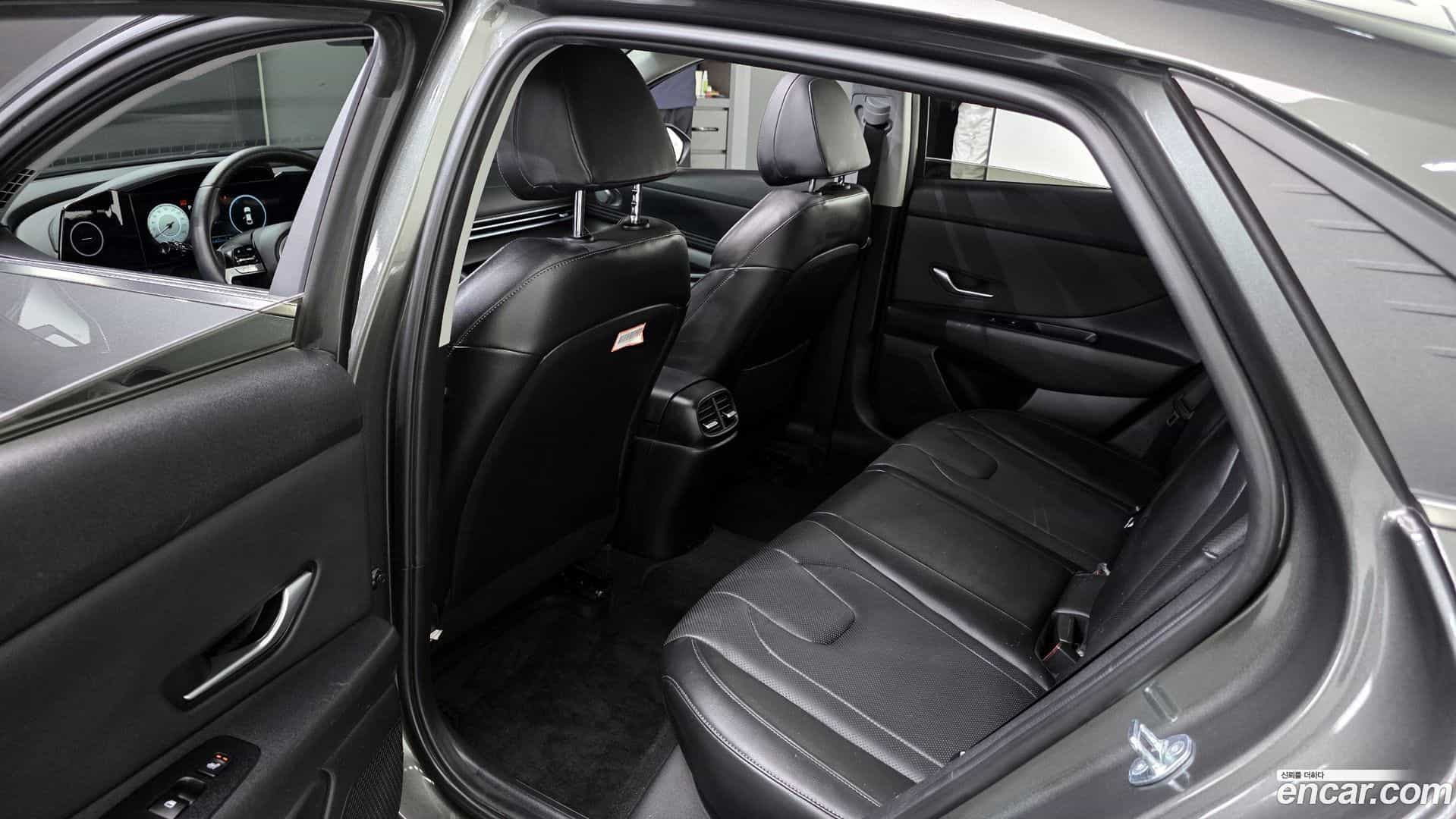 AVANTE Hyundai 2023.3-OPTION-015