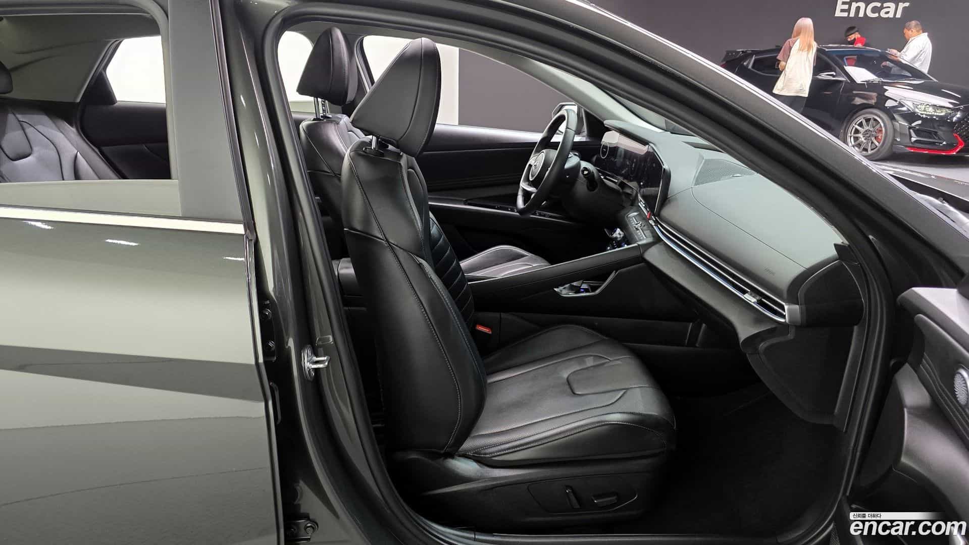 AVANTE Hyundai 2023.3-OPTION-016