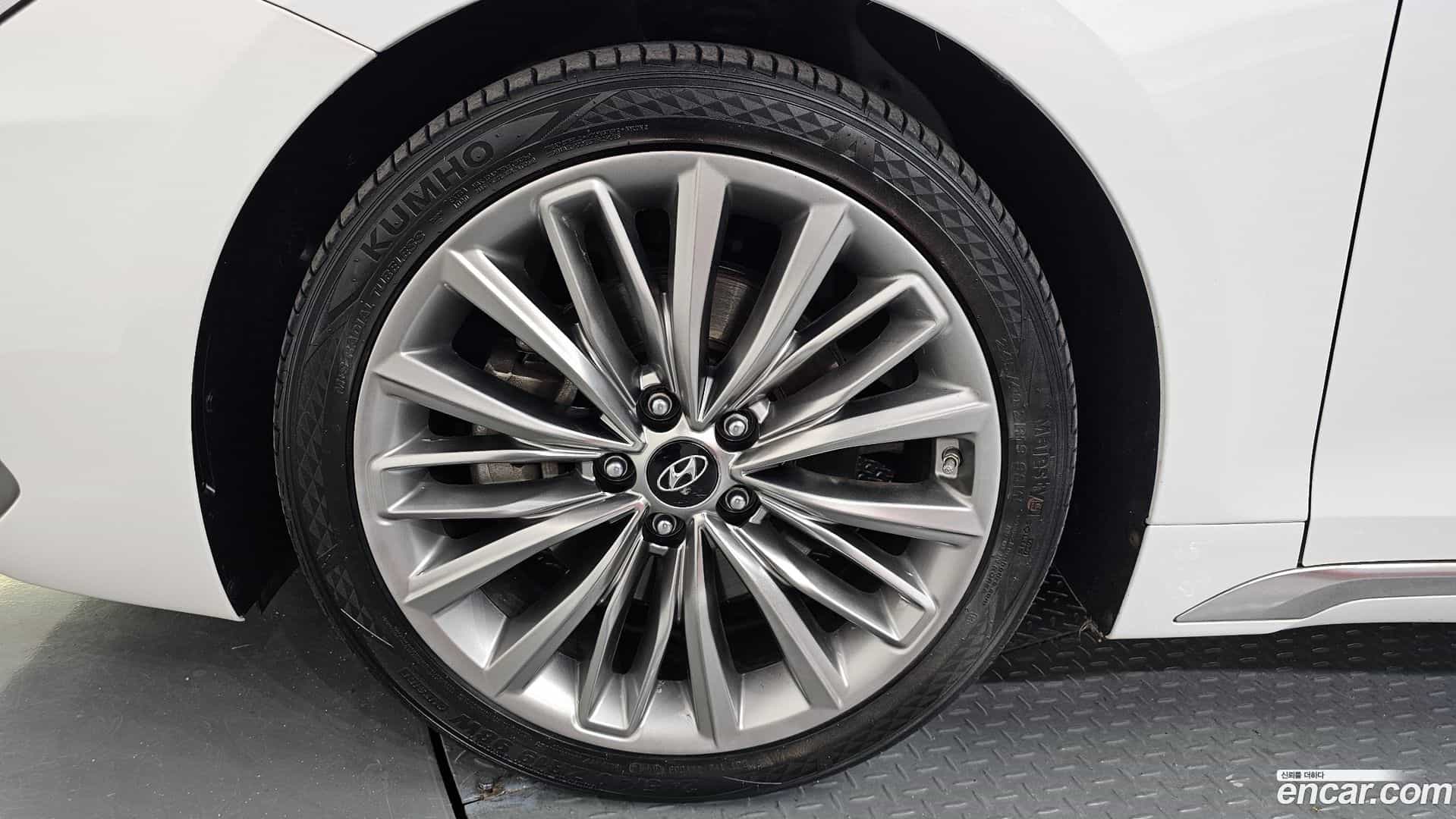 Grandeur Hyundai 2018.0-OUTER-005