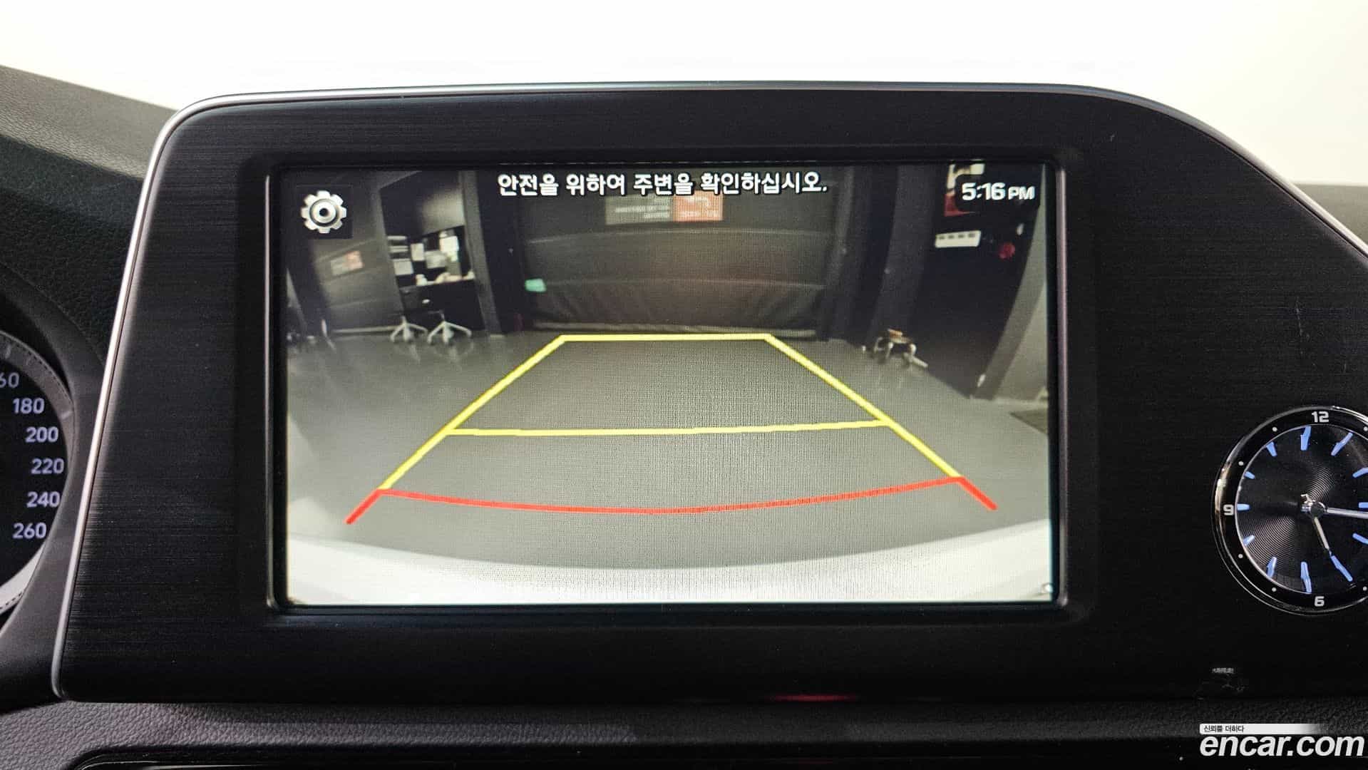 Grandeur Hyundai 2018.0-OPTION-018