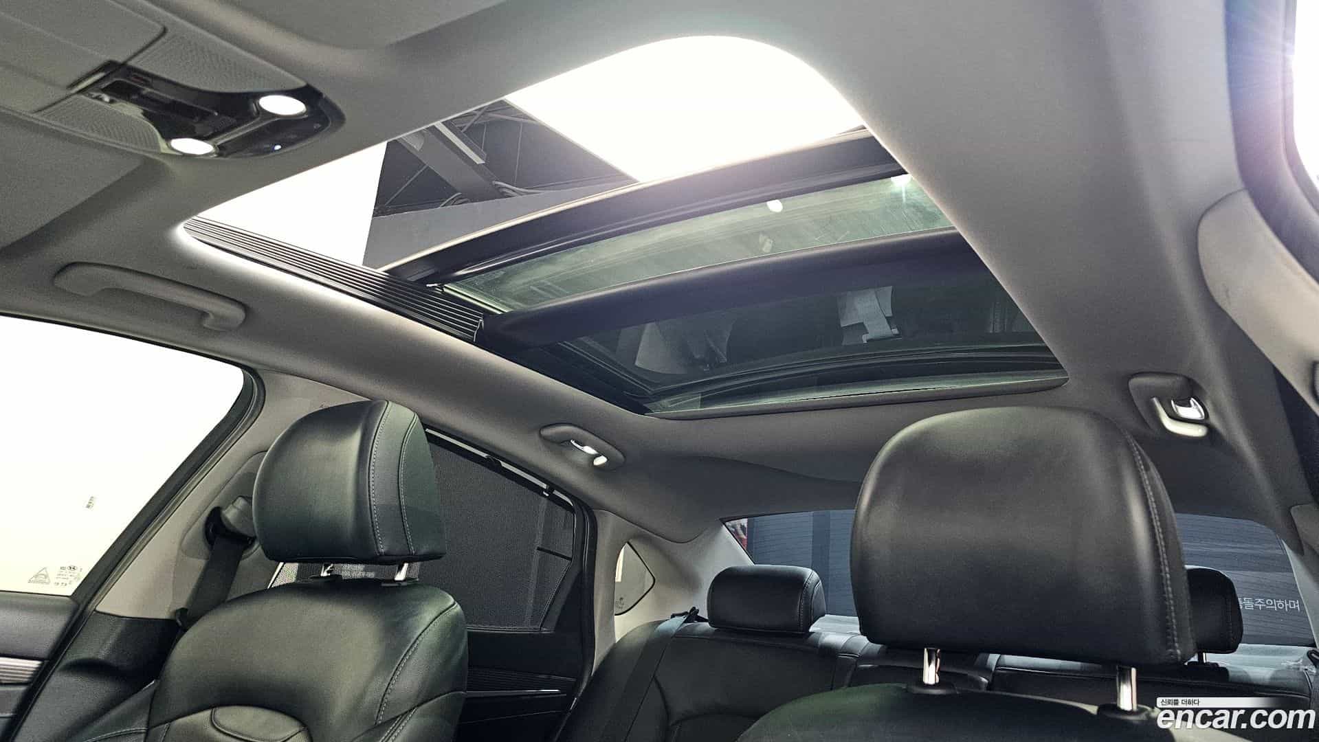 Grandeur Hyundai 2018.0-OPTION-021