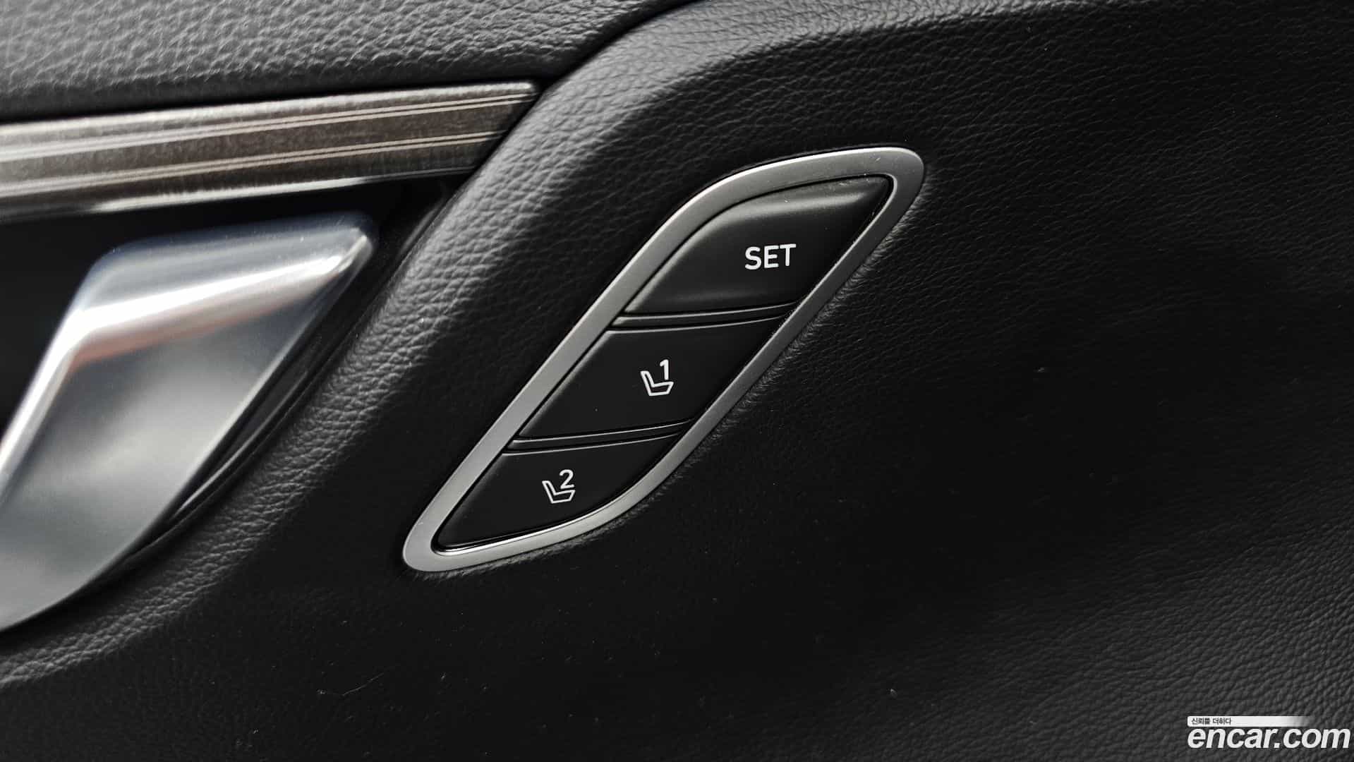 Grandeur Hyundai 2018.0-OPTION-047