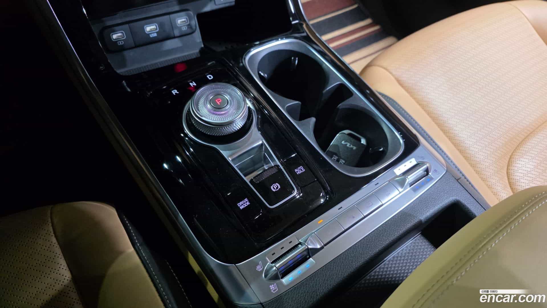 Canival Kia 2022.1-INNER-009
