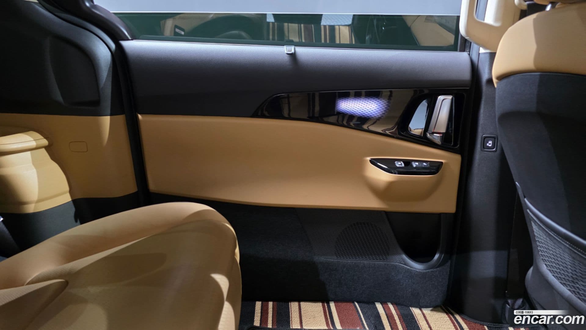 Main__Slider__Photo:Canival Kia 2022.1-24