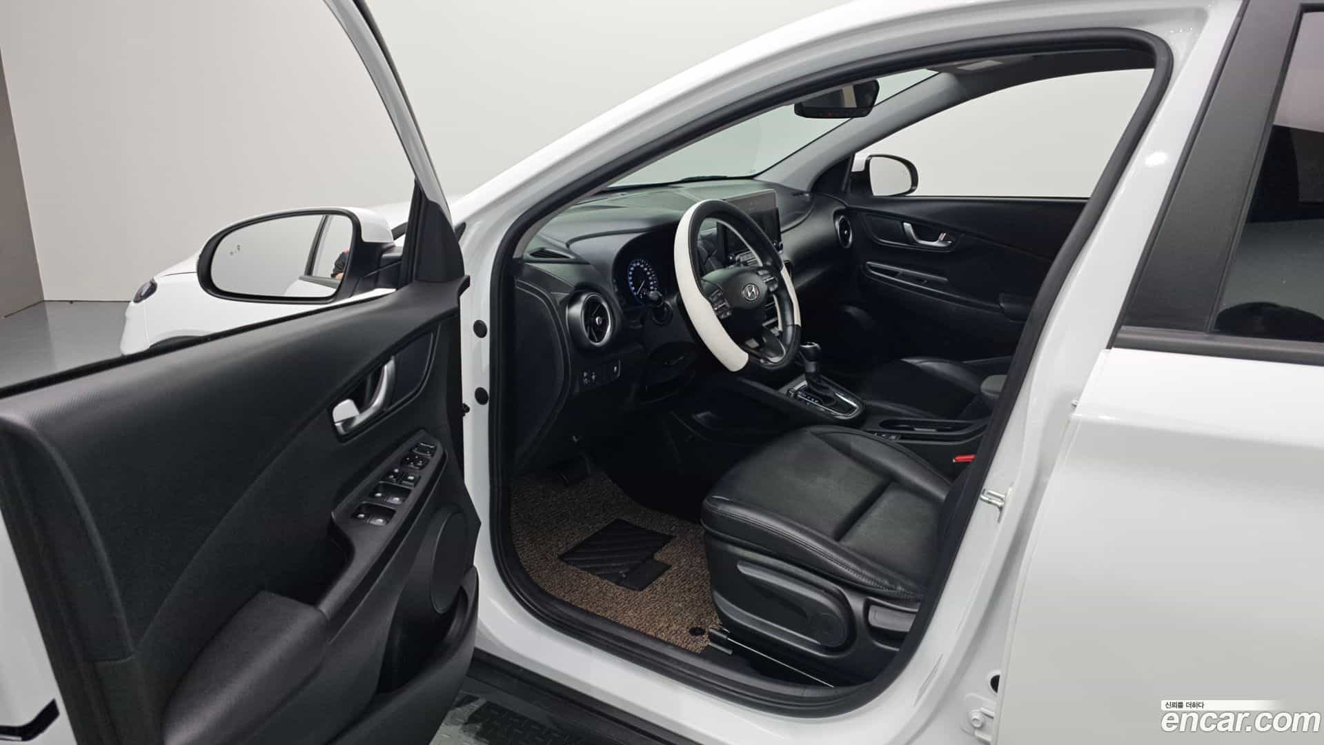 Kona Hyundai 2022.6-INNER-010