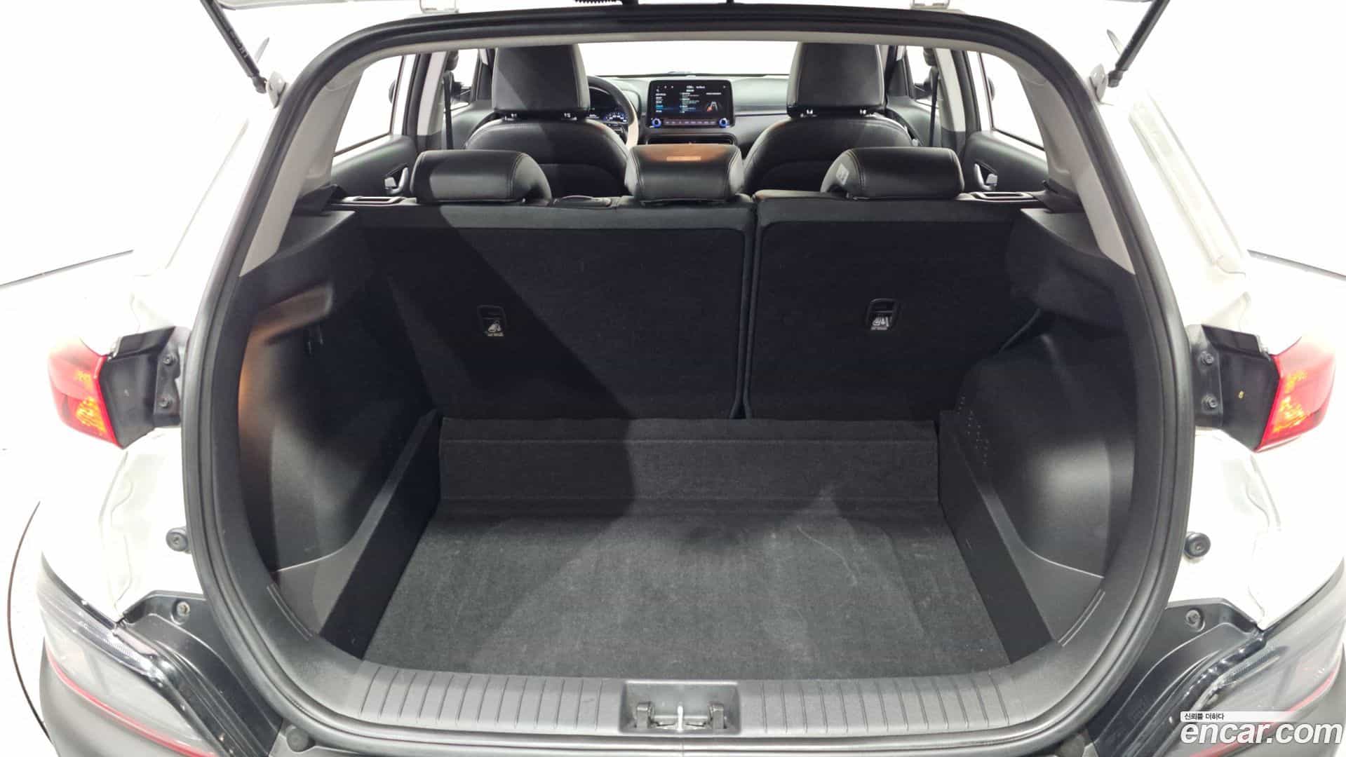 Kona Hyundai 2022.6-OPTION-024