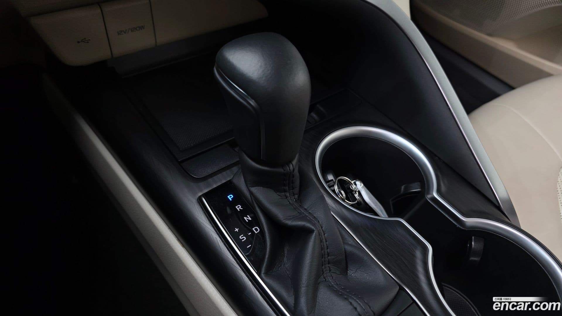 Main__Slider__Photo:Camry Toyota 2023.8-8