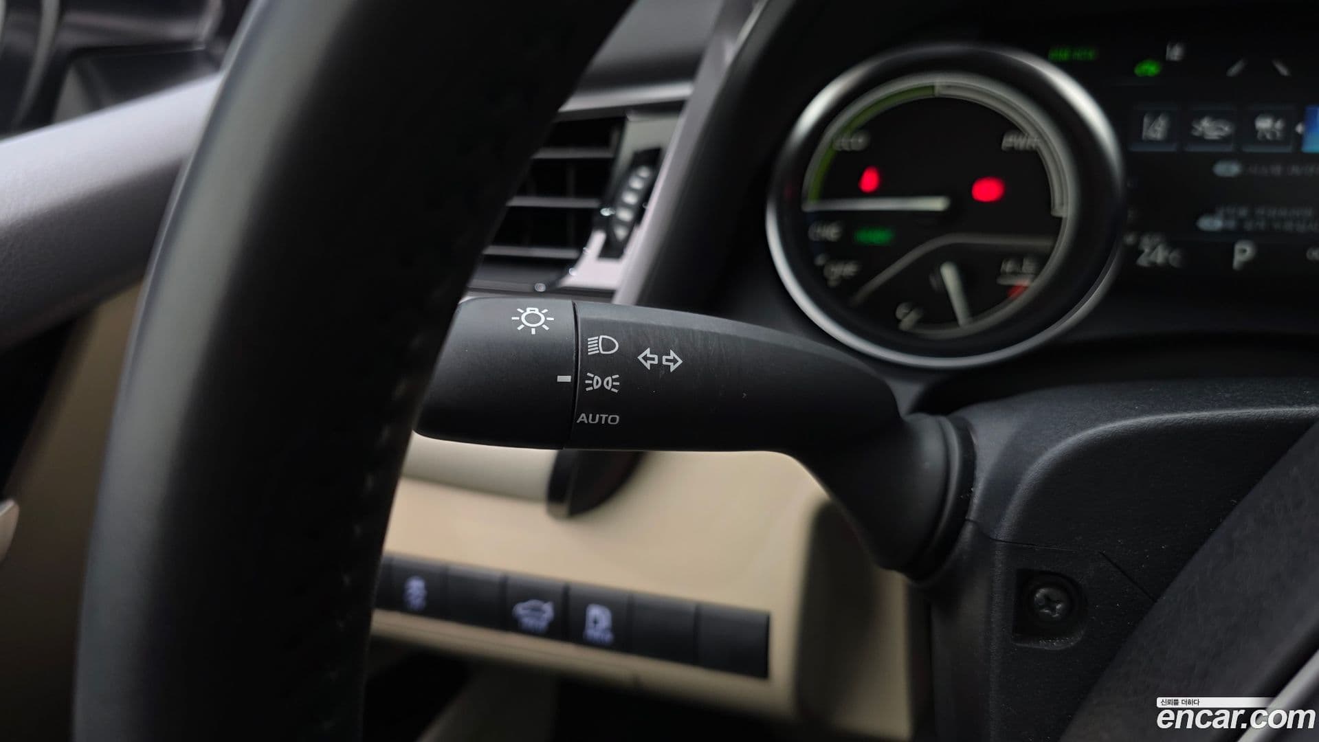 Main__Slider__Photo:Camry Toyota 2023.8-14