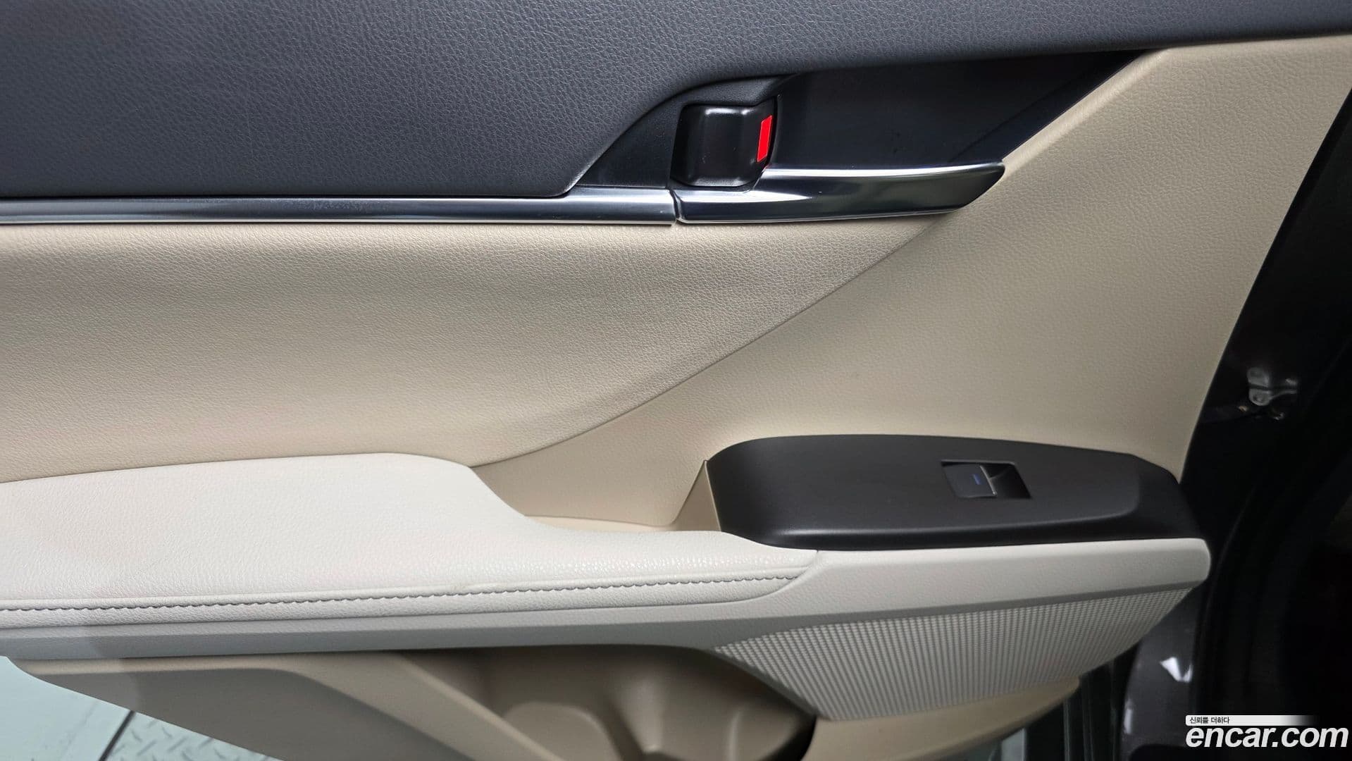 Main__Slider__Photo:Camry Toyota 2023.8-24