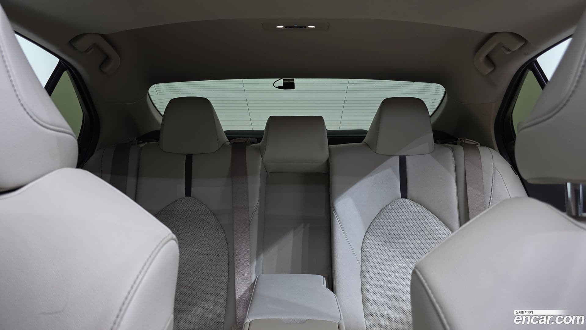 Main__Slider__Photo:Camry Toyota 2023.8-26