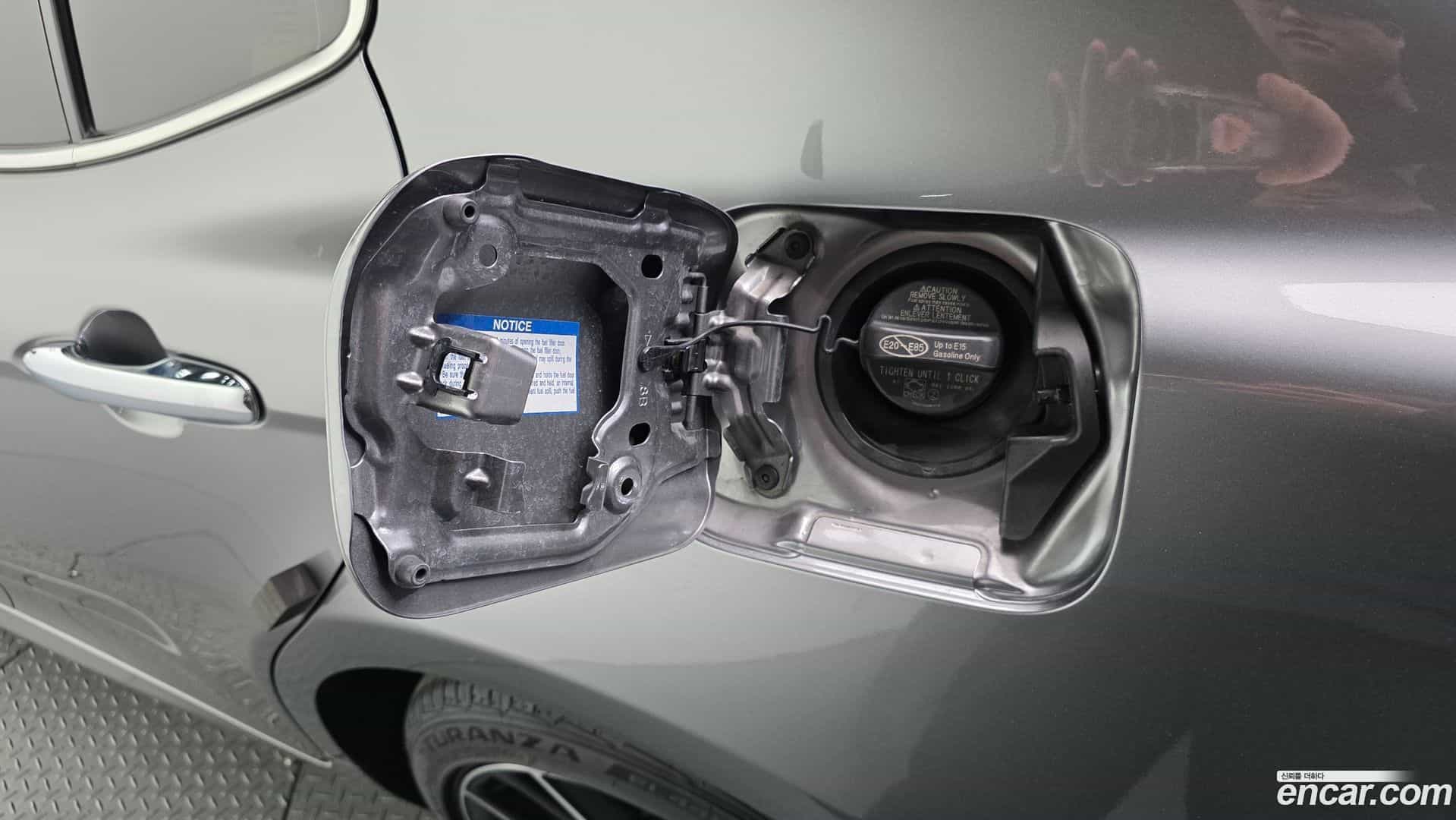 Camry Toyota 2023.8-OPTION-042