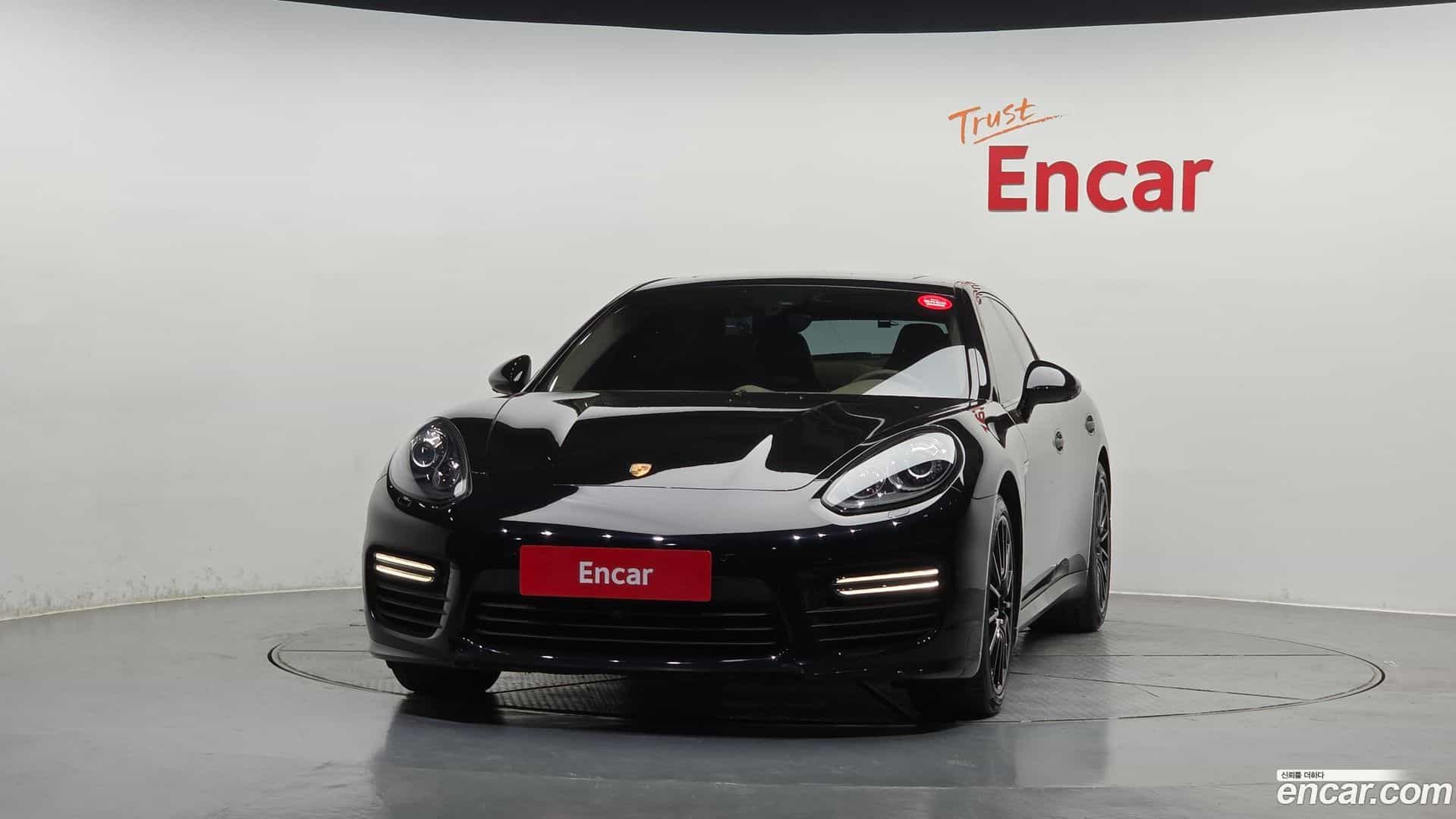 Panamera Porsche 2016.1-OUTER-003