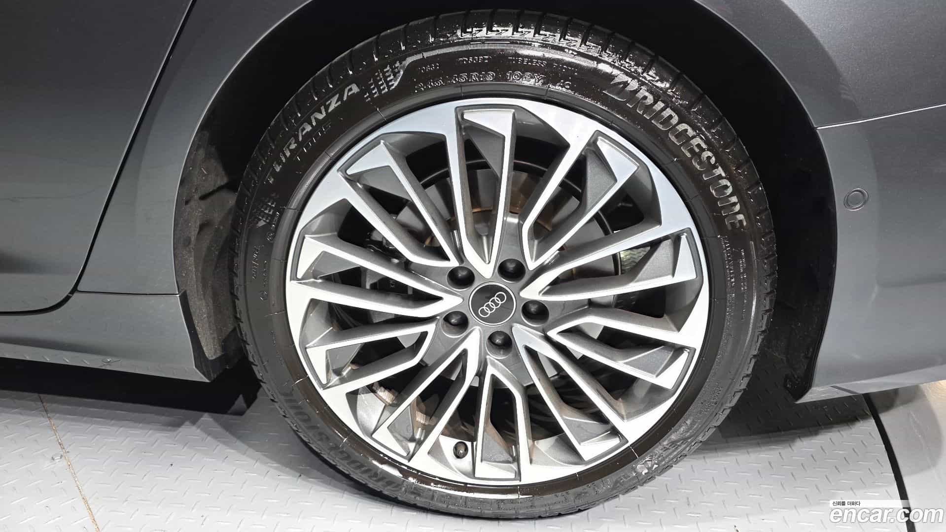 A6 Audi 2025.2-OUTER-031