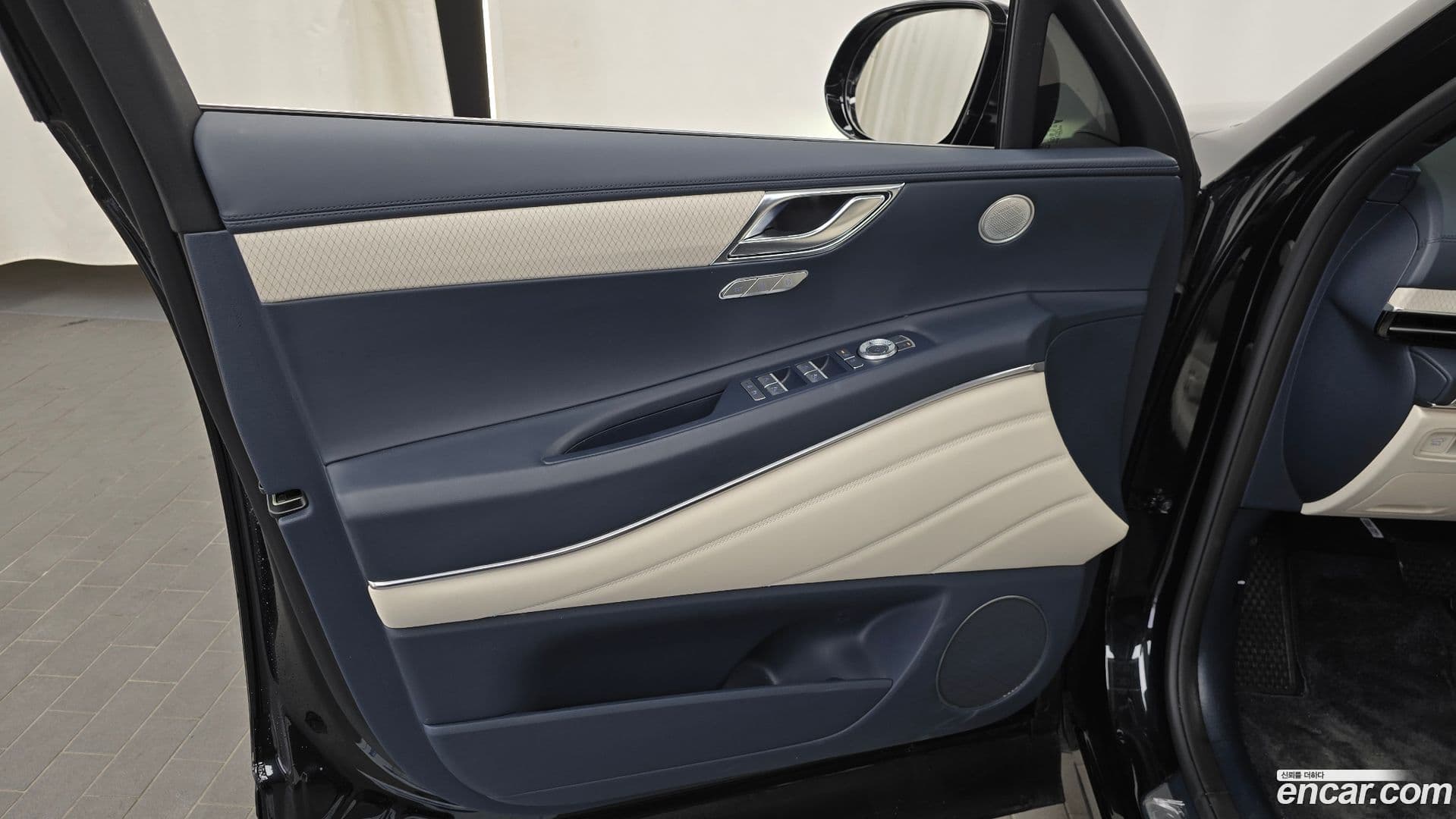 Main__Slider__Photo:GV80 Genesis 2024.5-23