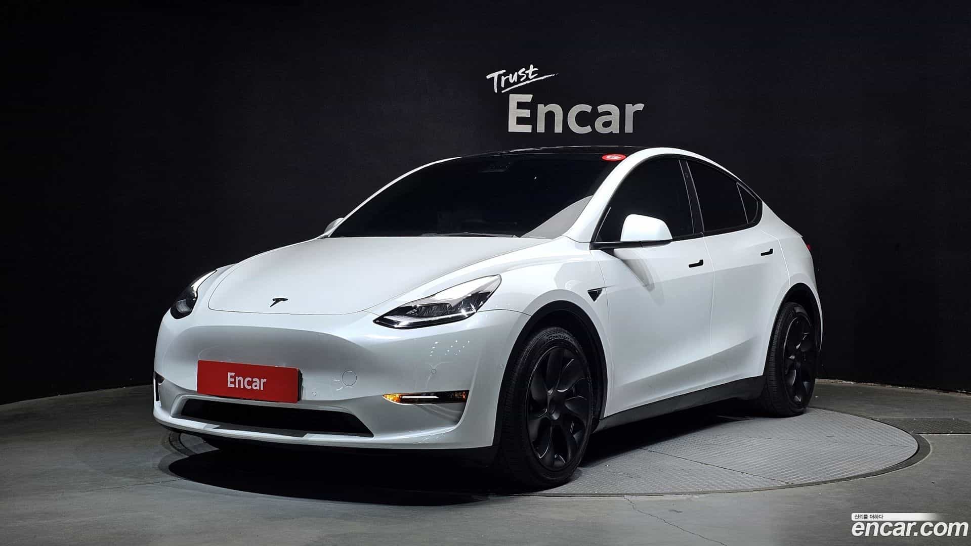 Model Y Tesla 2022.11-OUTER-001