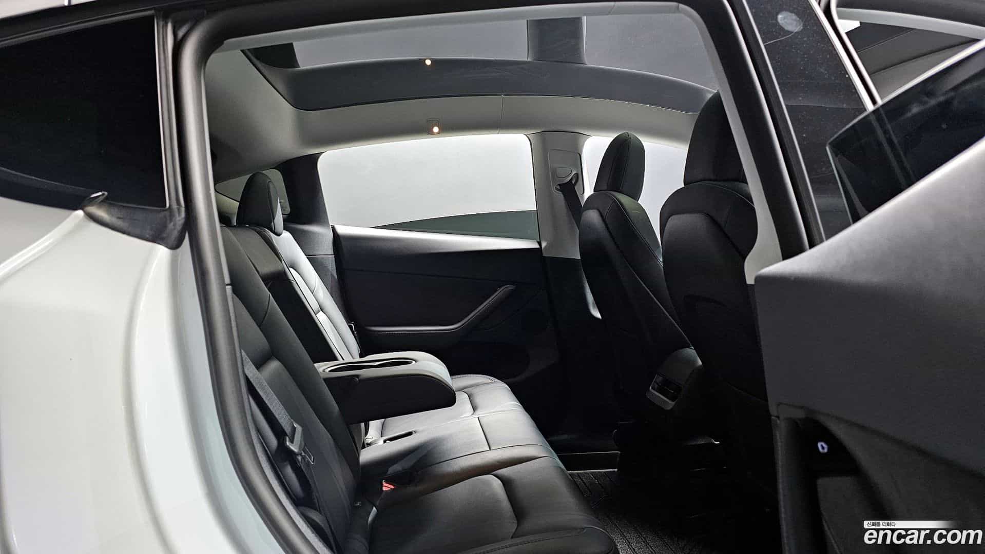 Model Y Tesla 2022.11-OPTION-015