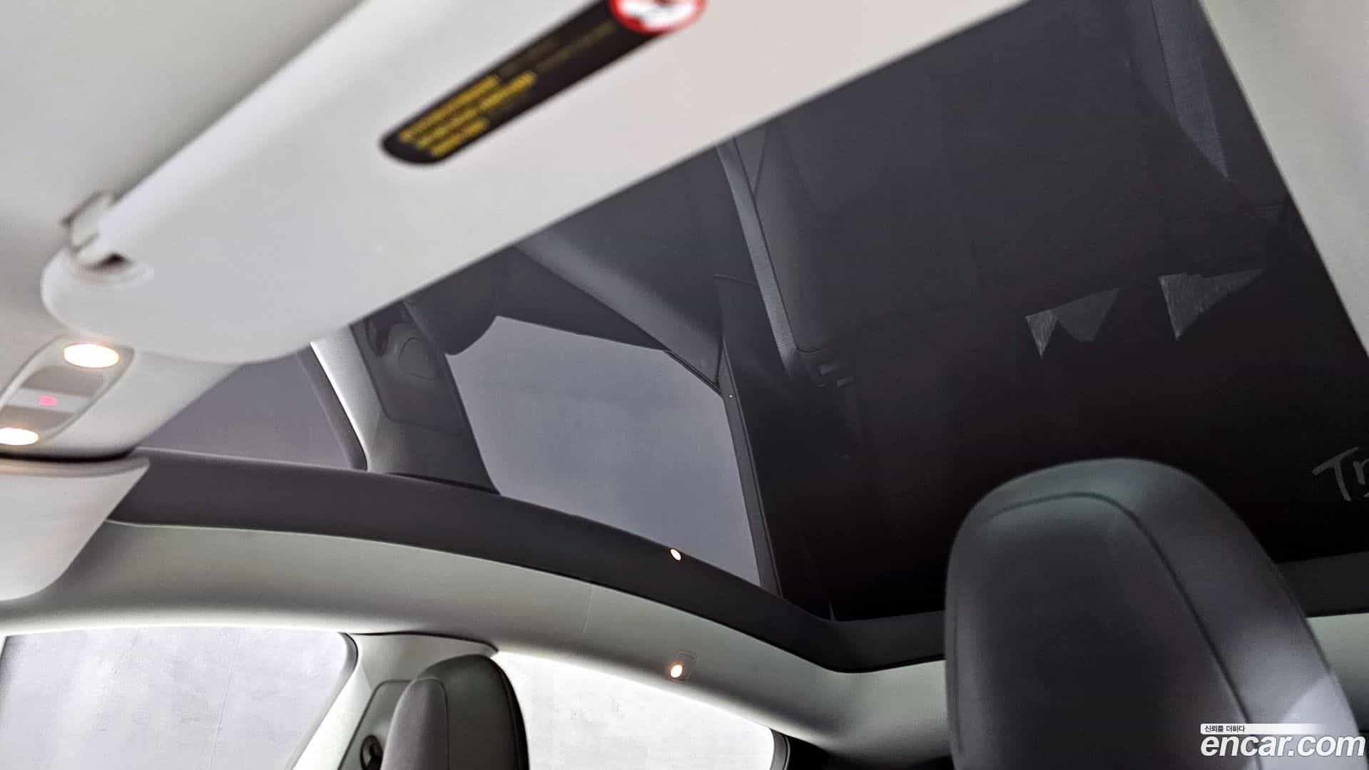Model Y Tesla 2022.11-OPTION-023