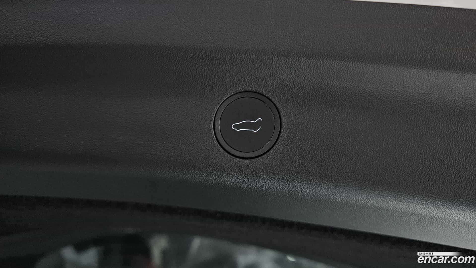 Model Y Tesla 2022.11-OPTION-024