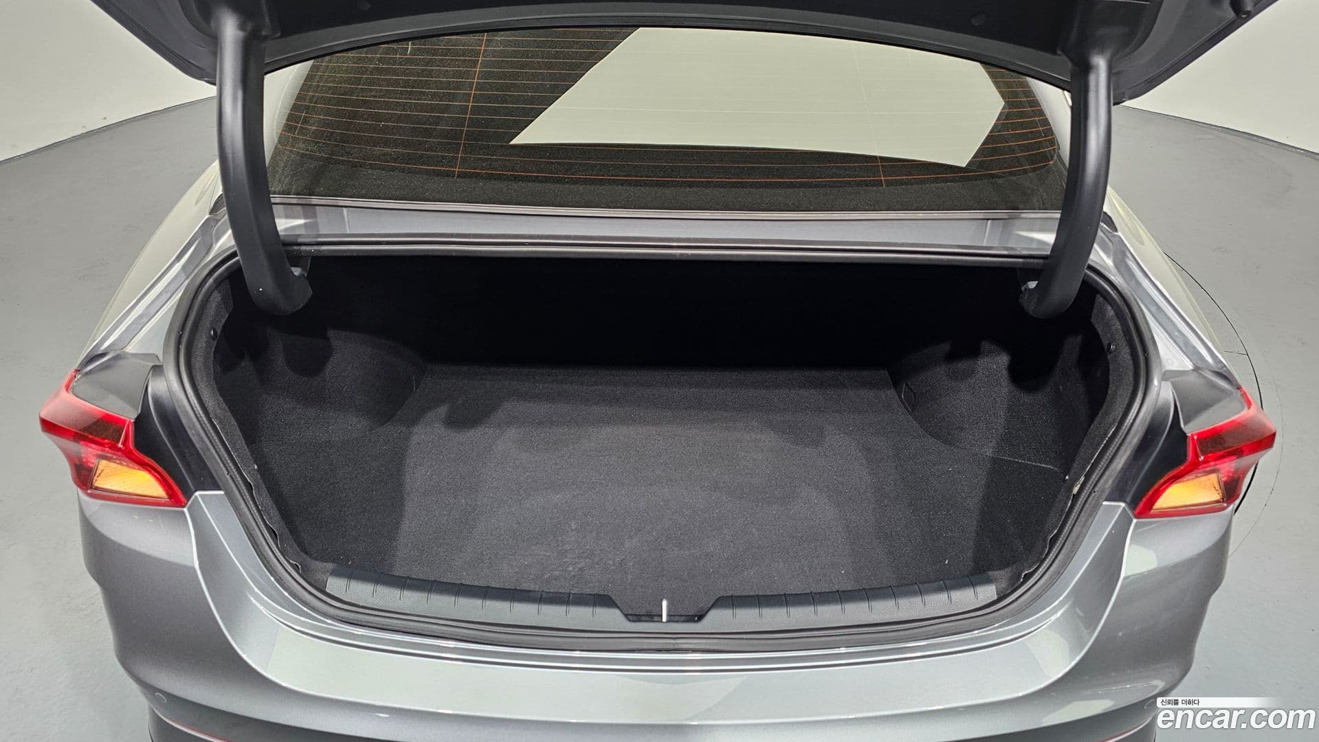 Main__Slider__Photo:K5 Kia 2022.11-28